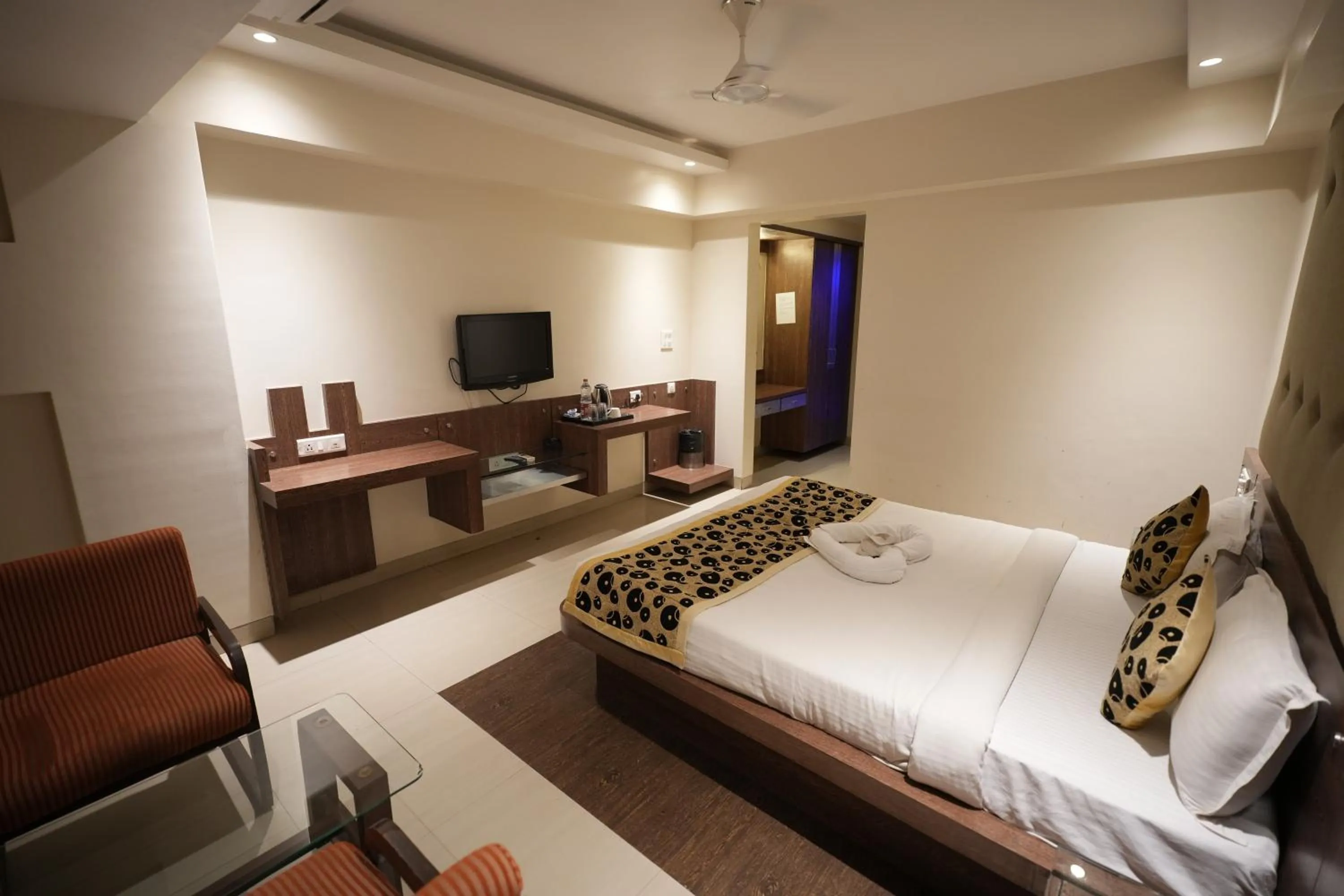 Bedroom, Bed in Hotel City Symphony