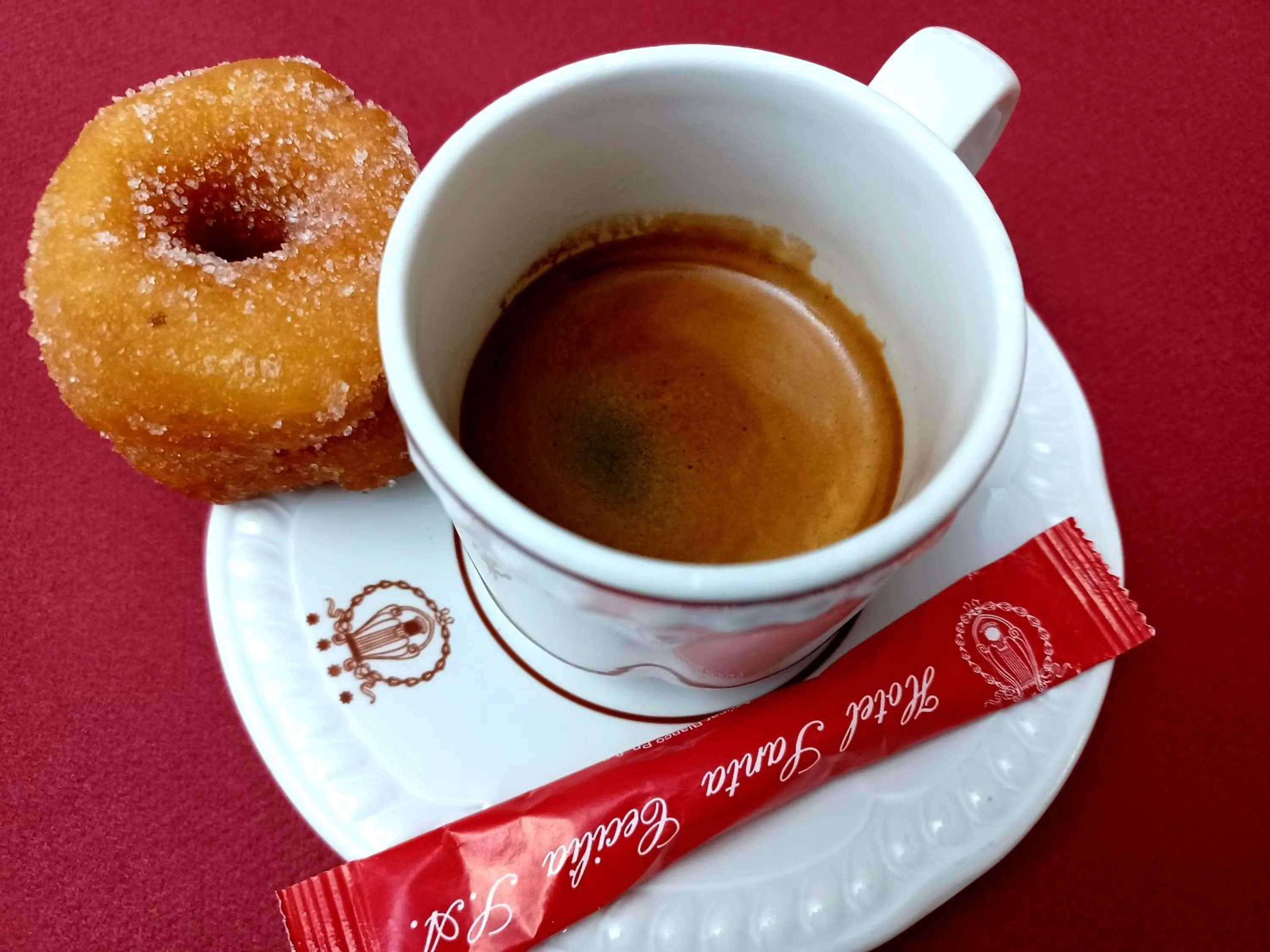 Food and drinks in Hotel Santa Cecilia