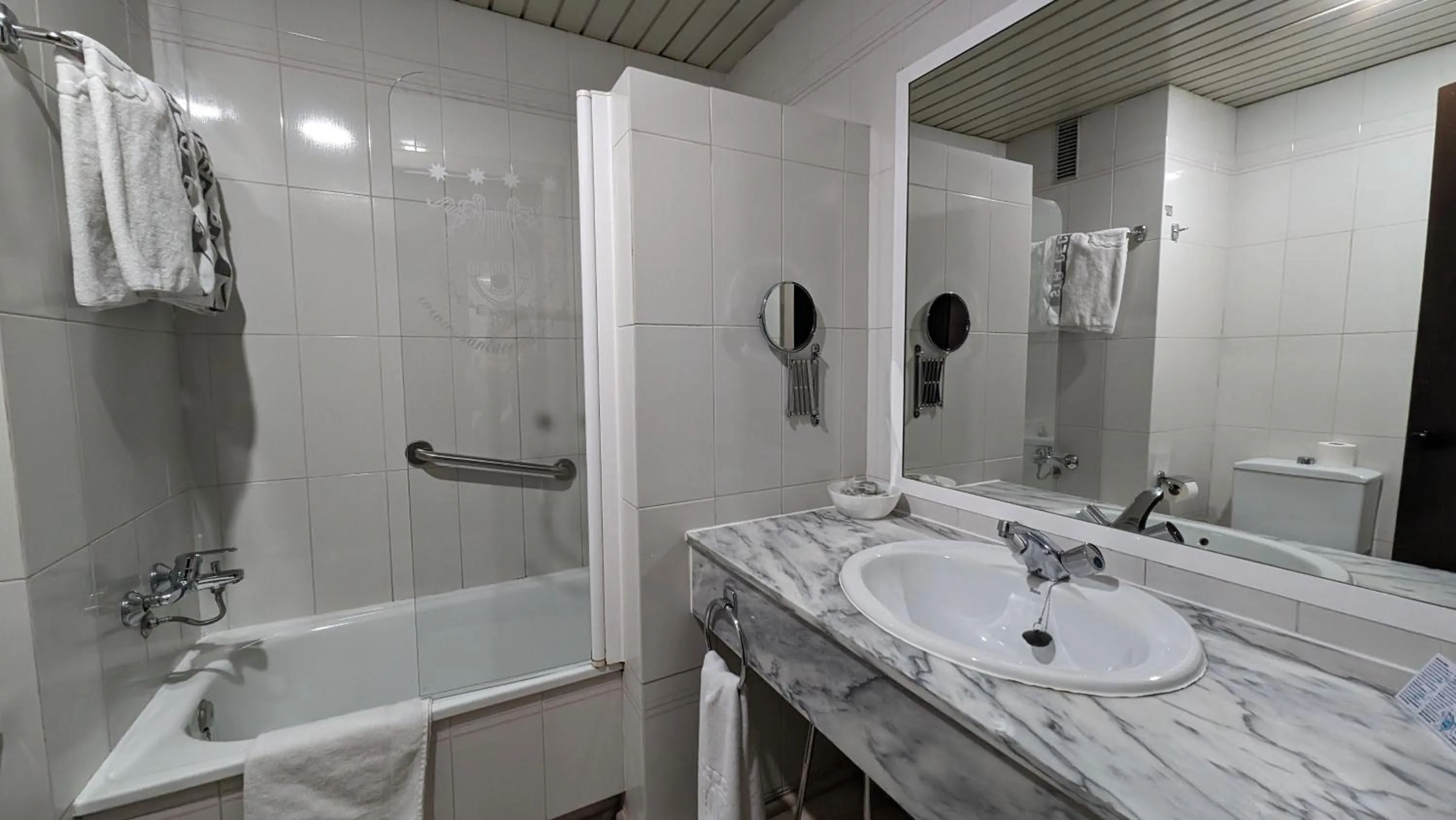 Property building in Hotel Santa Cecilia