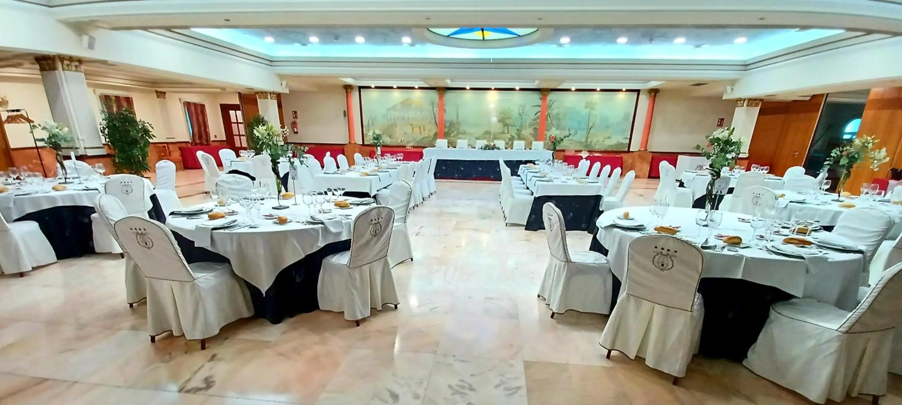Banquet/Function facilities in Hotel Santa Cecilia