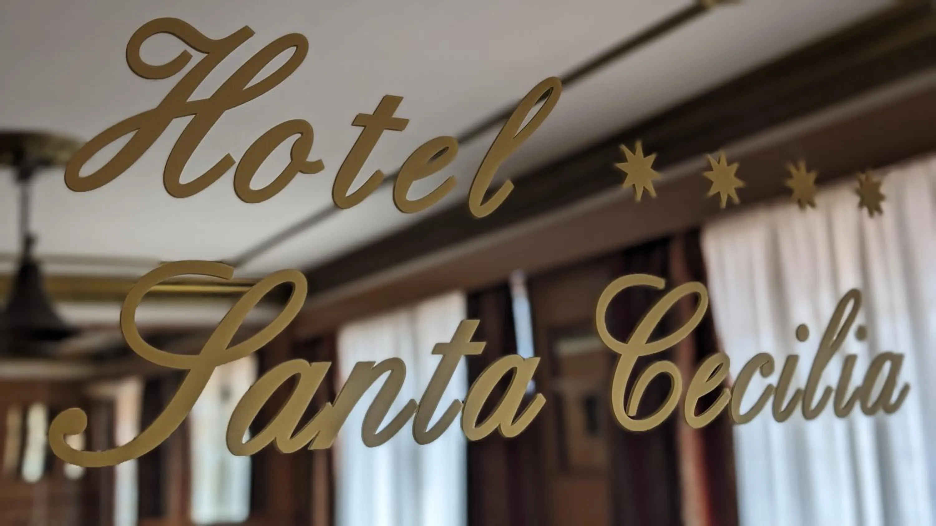 Logo/Certificate/Sign in Hotel Santa Cecilia