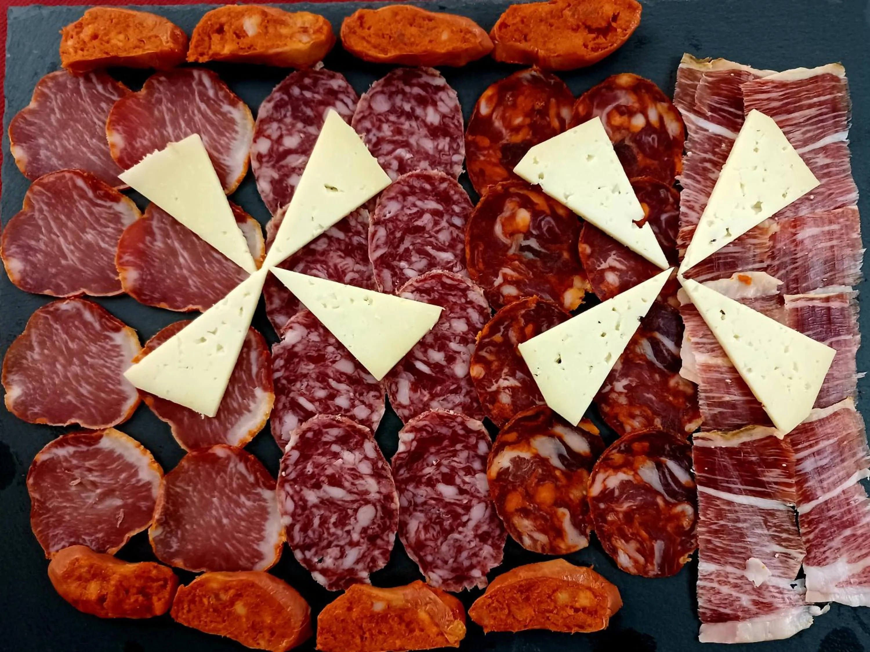 Food and drinks in Hotel Santa Cecilia