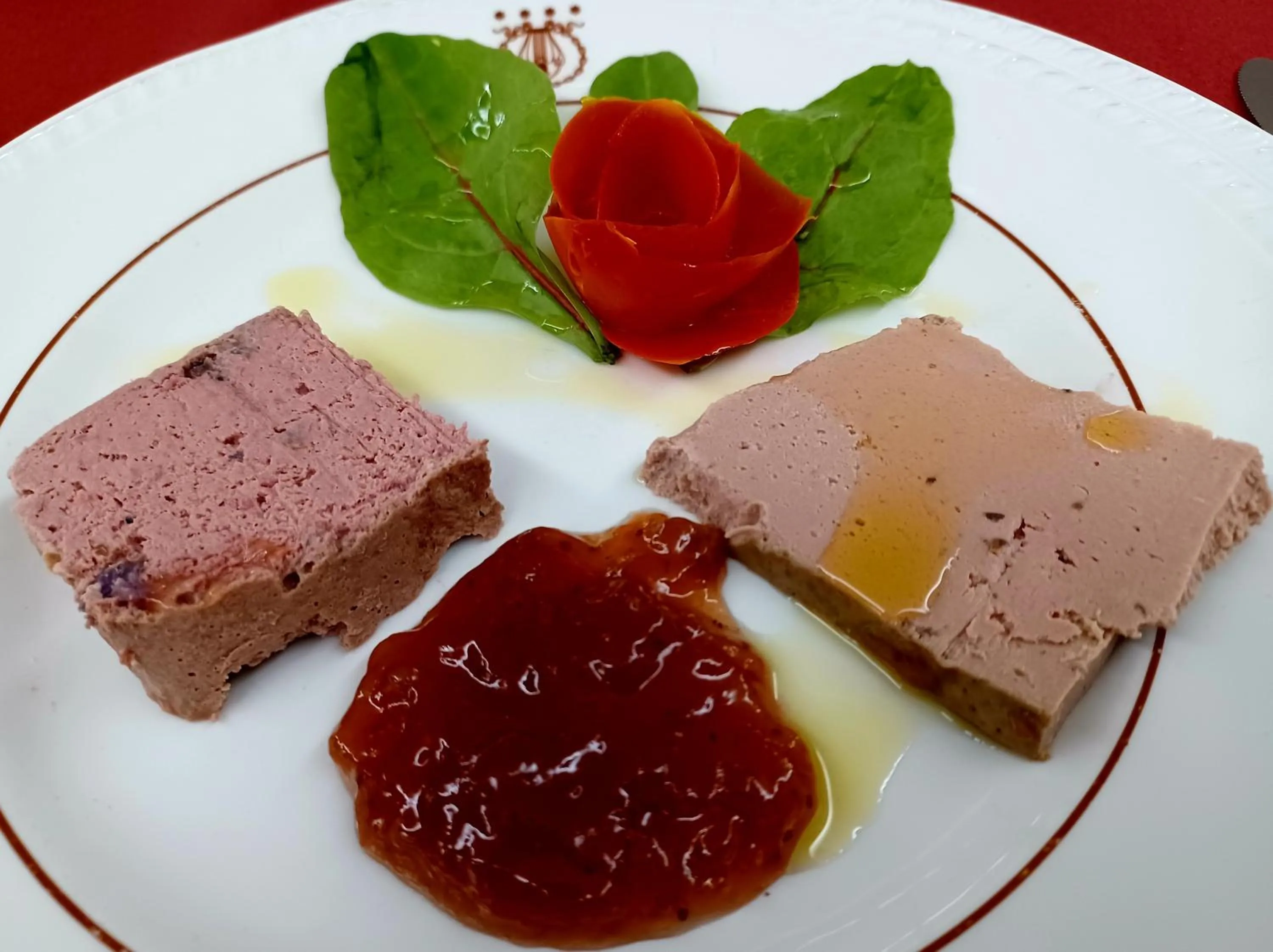 Food and drinks in Hotel Santa Cecilia