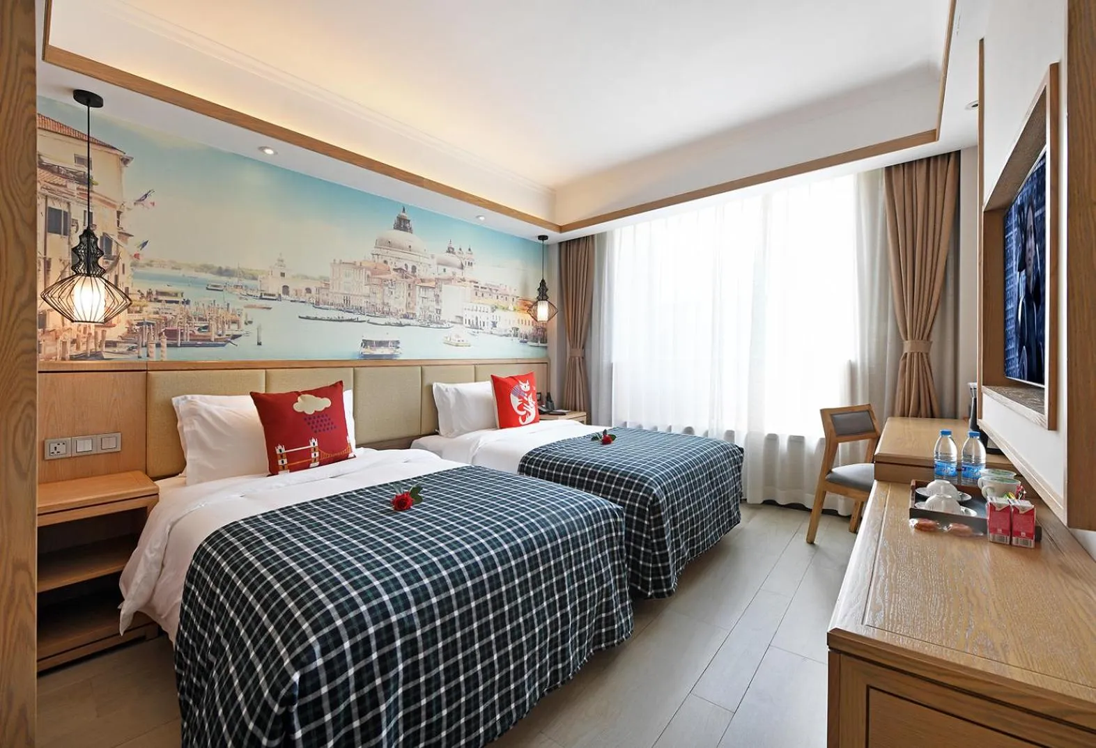 Bed in Mehood Theater Hotel, Shanghai Jinqiao