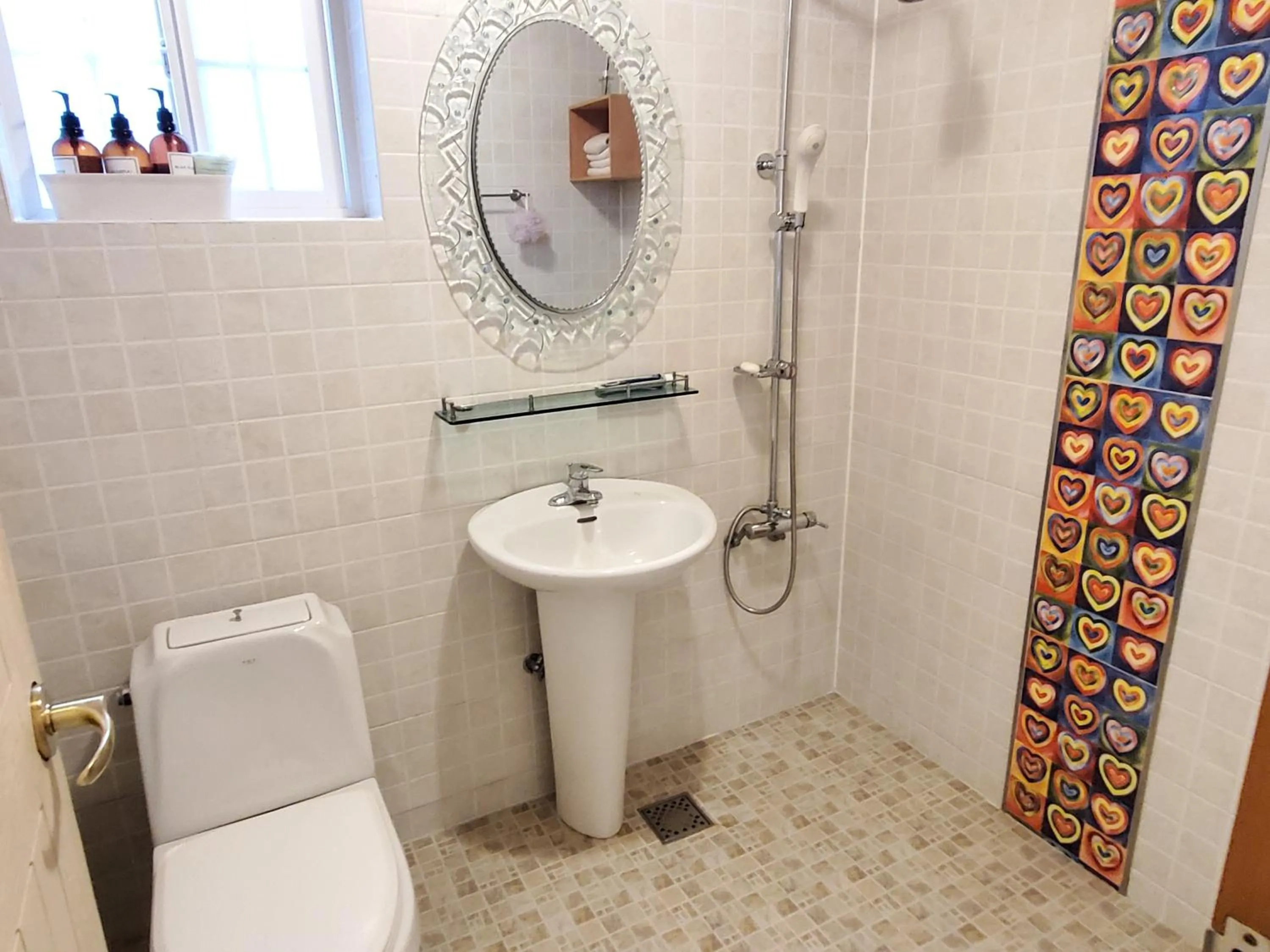 Olive Vanilla Pension