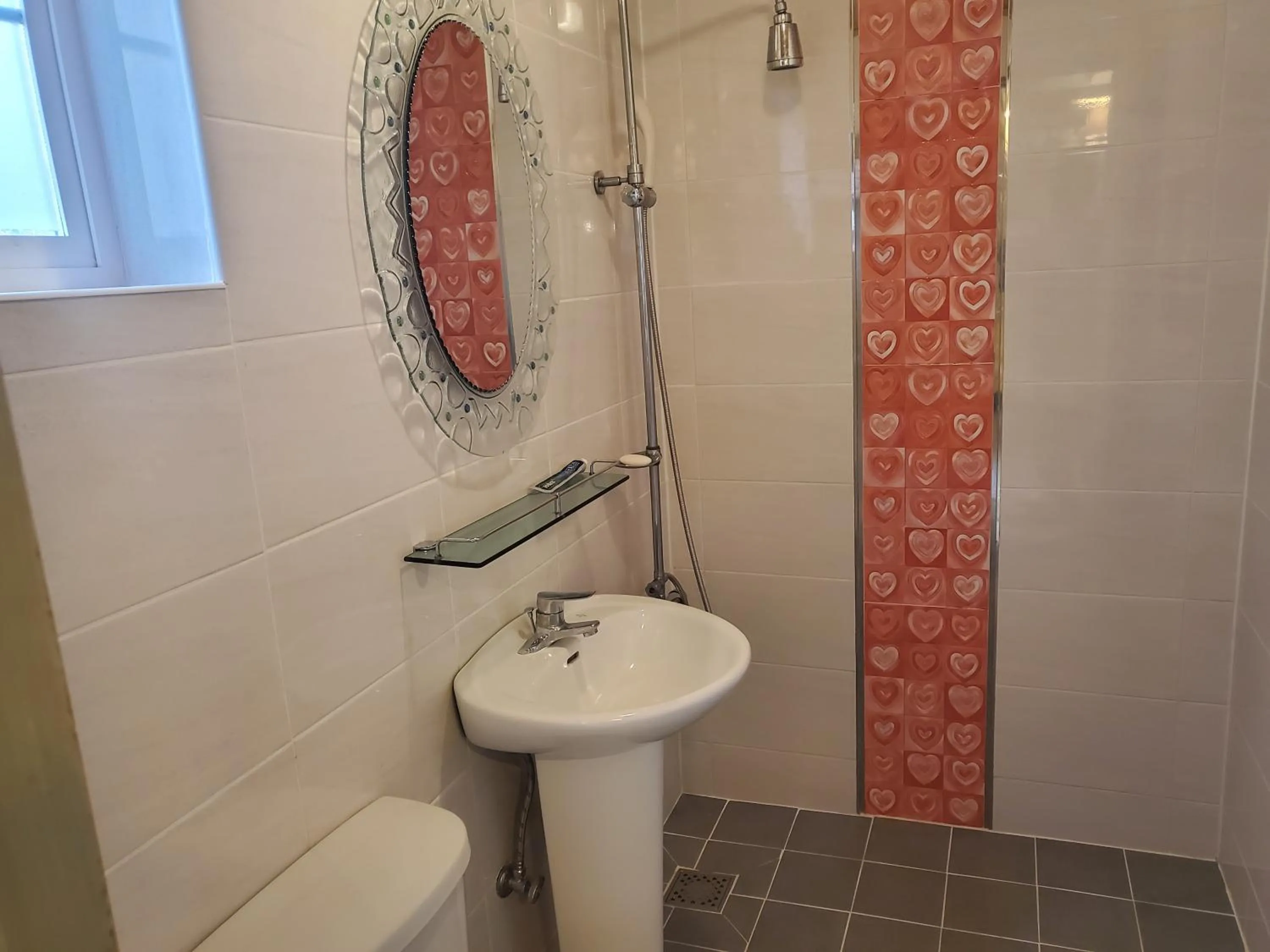 Olive Vanilla Pension