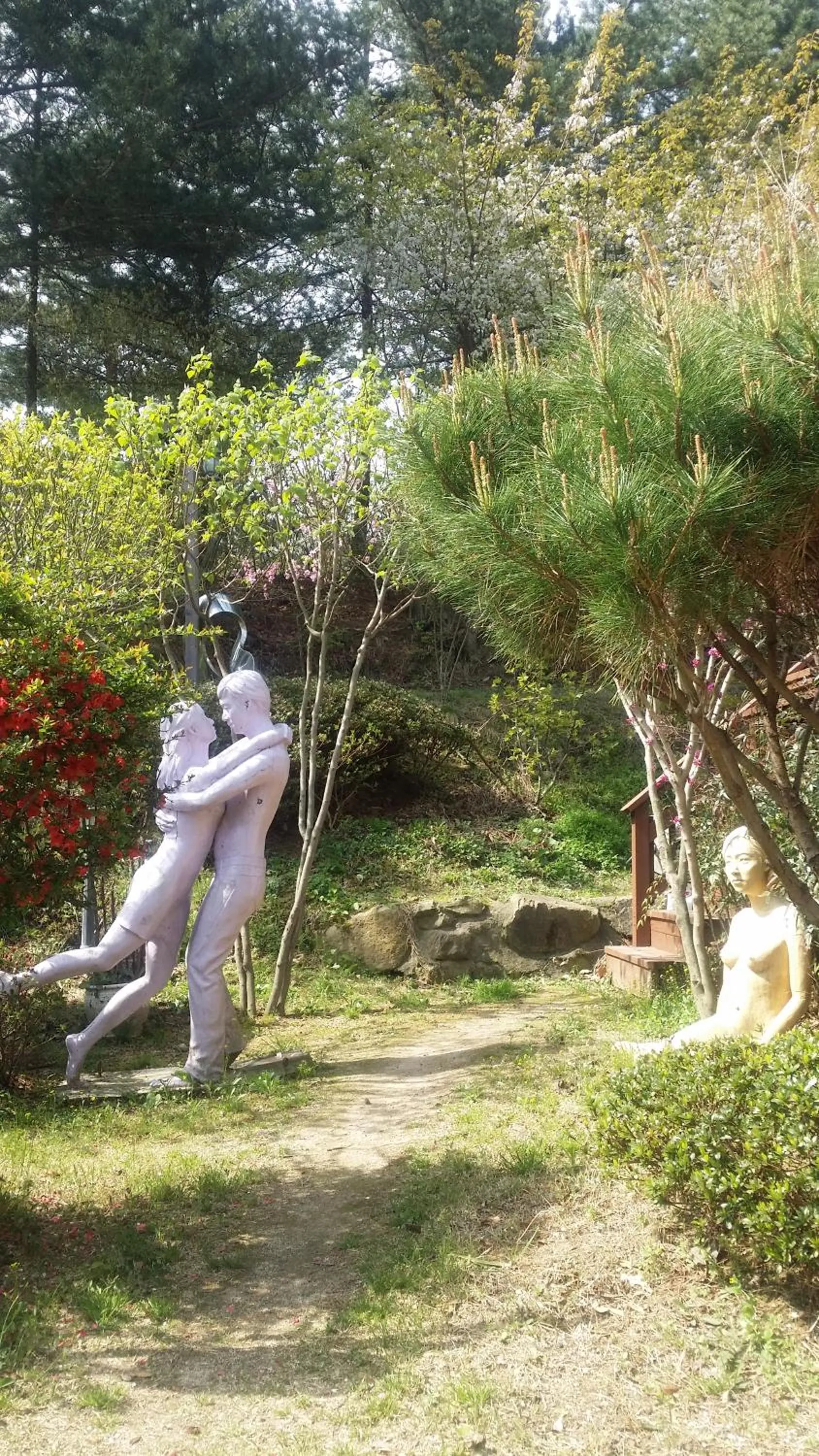 Olive Vanilla Pension