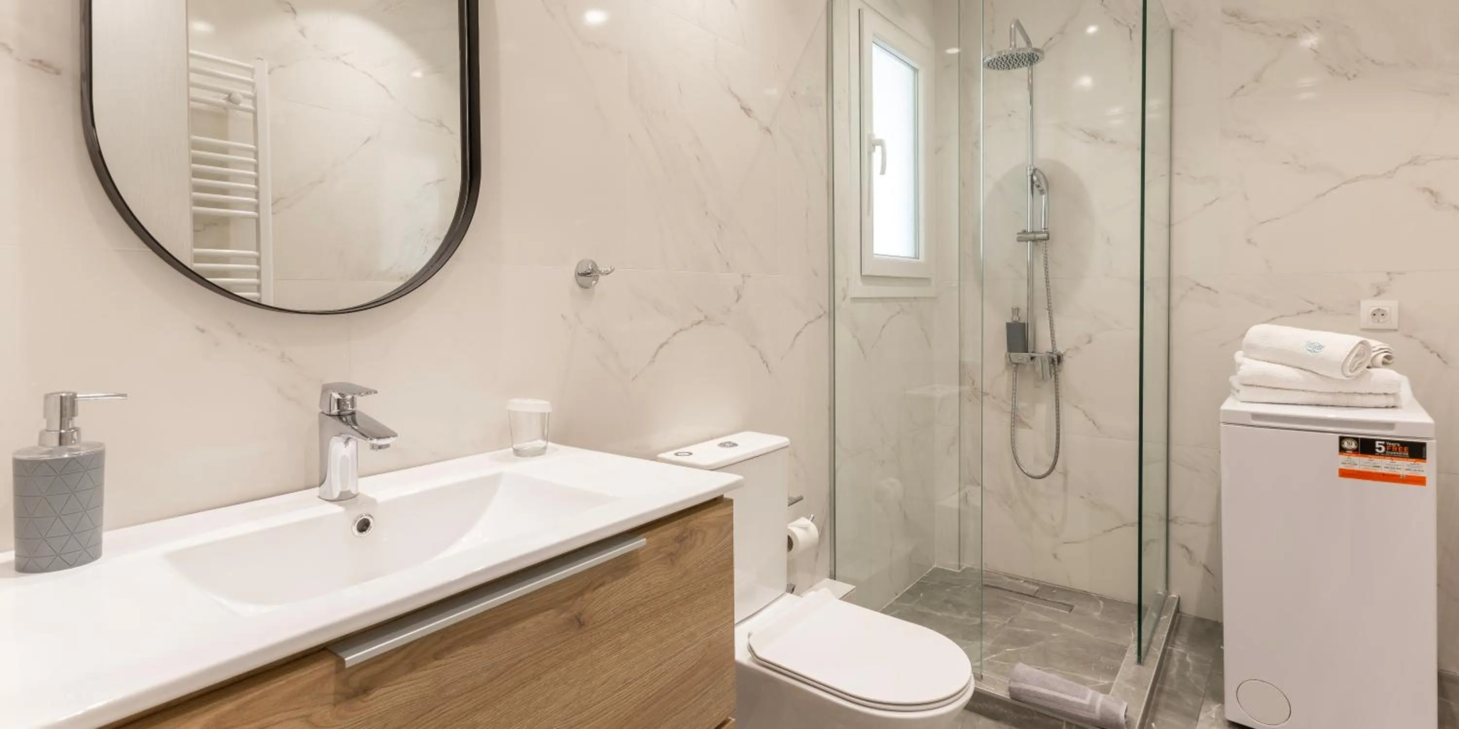 Bathroom in The Caravan Apartments