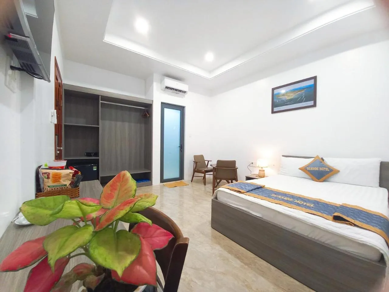 Communal lounge/ TV room, Bed in Seaside Hotel - Rach Gia