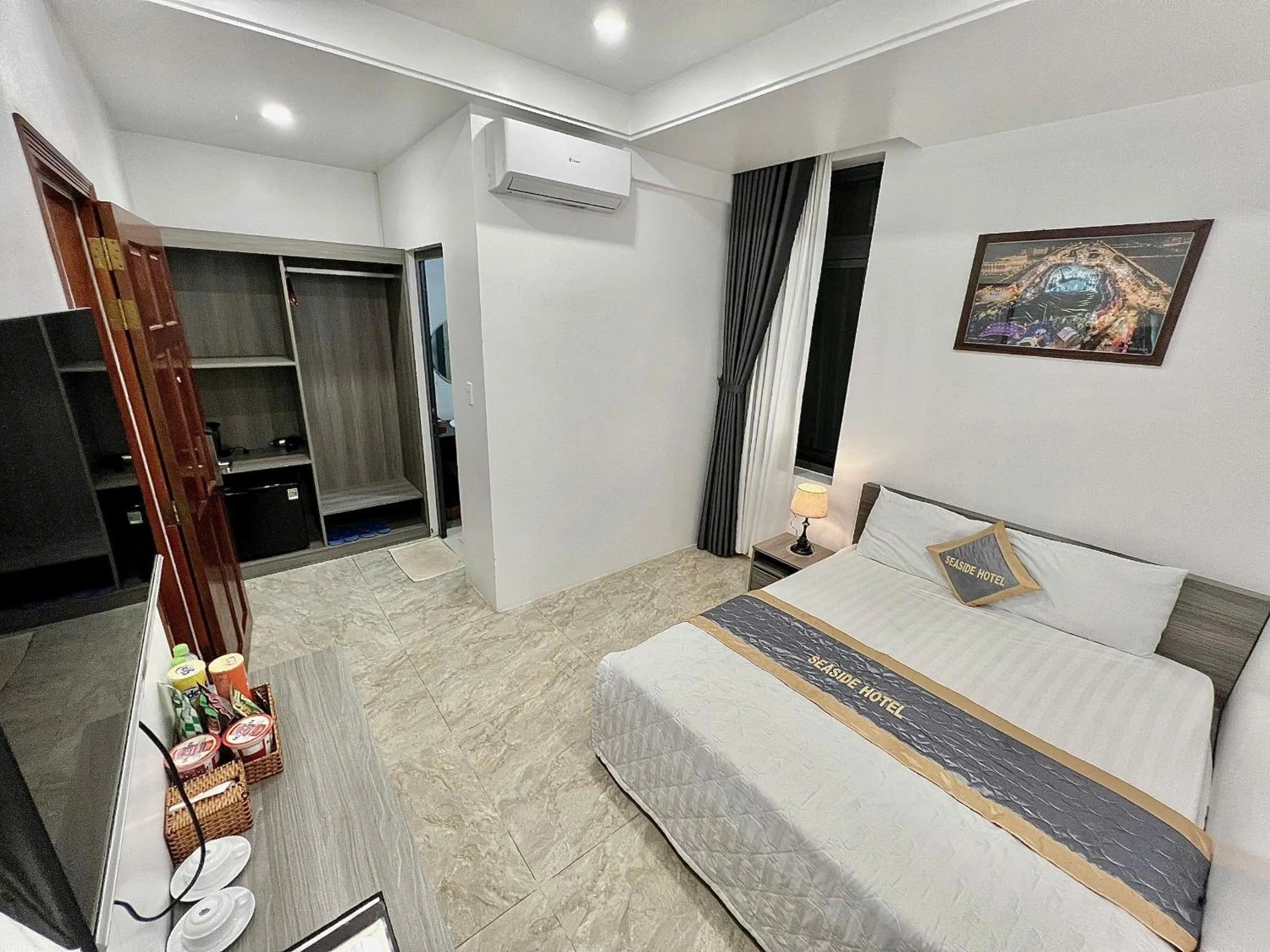 Photo of the whole room, Bed in Seaside Hotel - Rach Gia