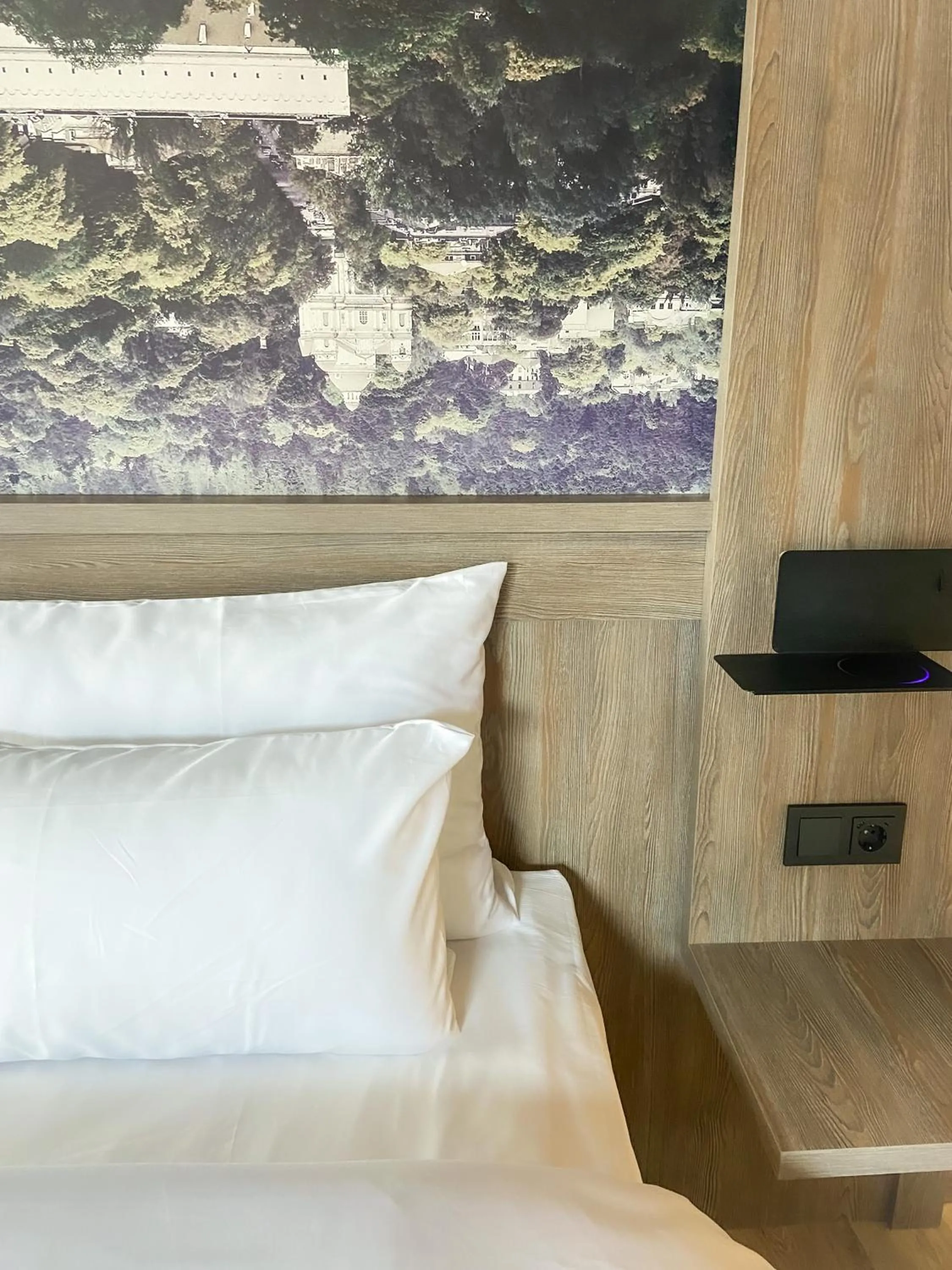 Bed in CONTI HOTEL VILNIUS, Conference Centre, Restaurant & Bar