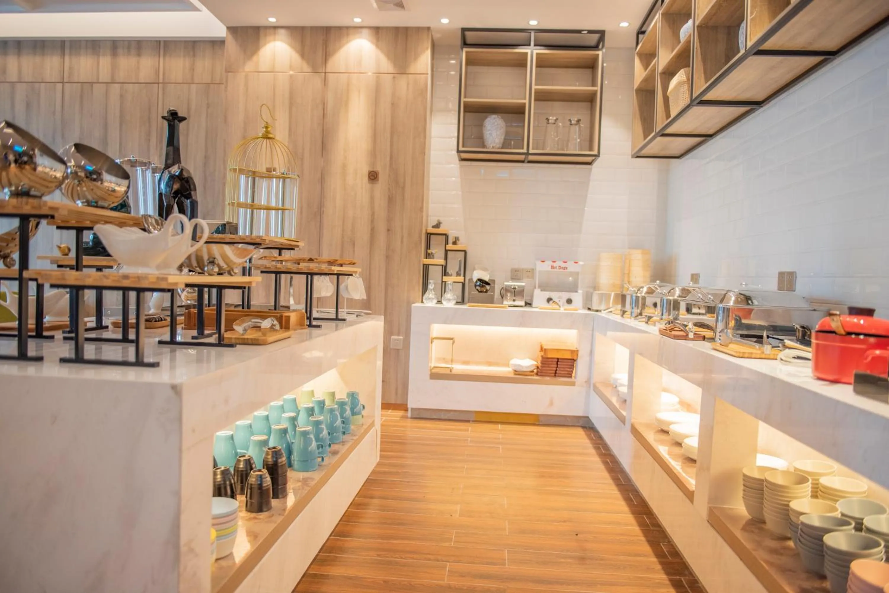 Restaurant/places to eat in Morning Hotel, Wuxi Jiangnan University Sunac Cultural Tourism City