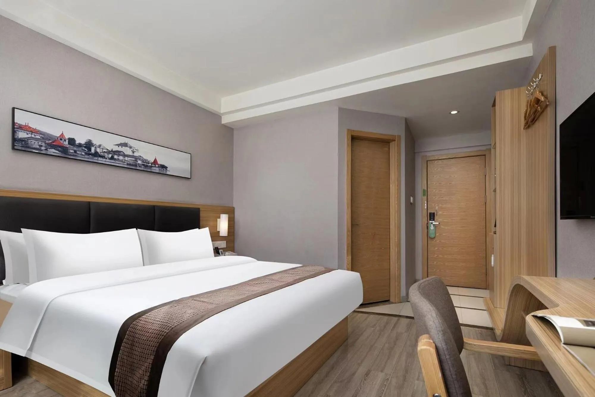 Bed in Morninginn, Humanities and Technology College