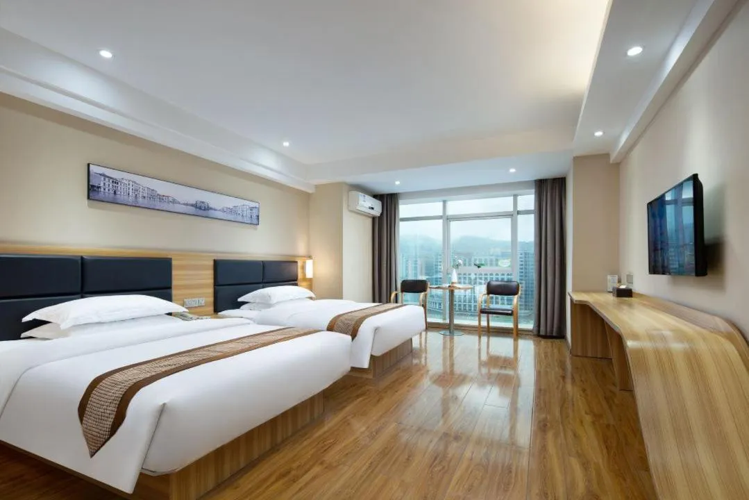 Photo of the whole room, Bed in Morninginn, Zhangjiajie Tianmen Mountain