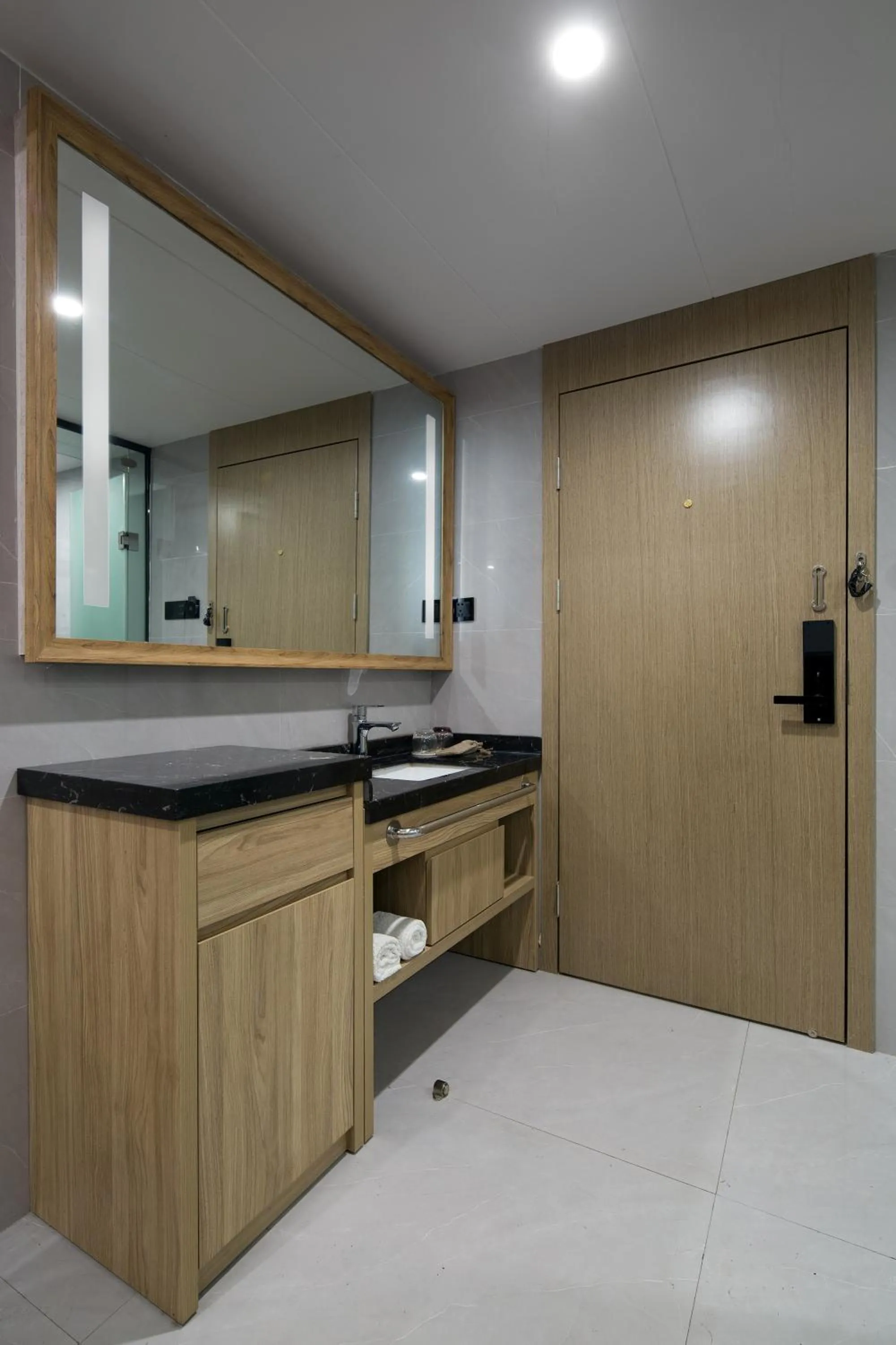 Bathroom in Morninginn, Phoenix Ancient City Tuojiang