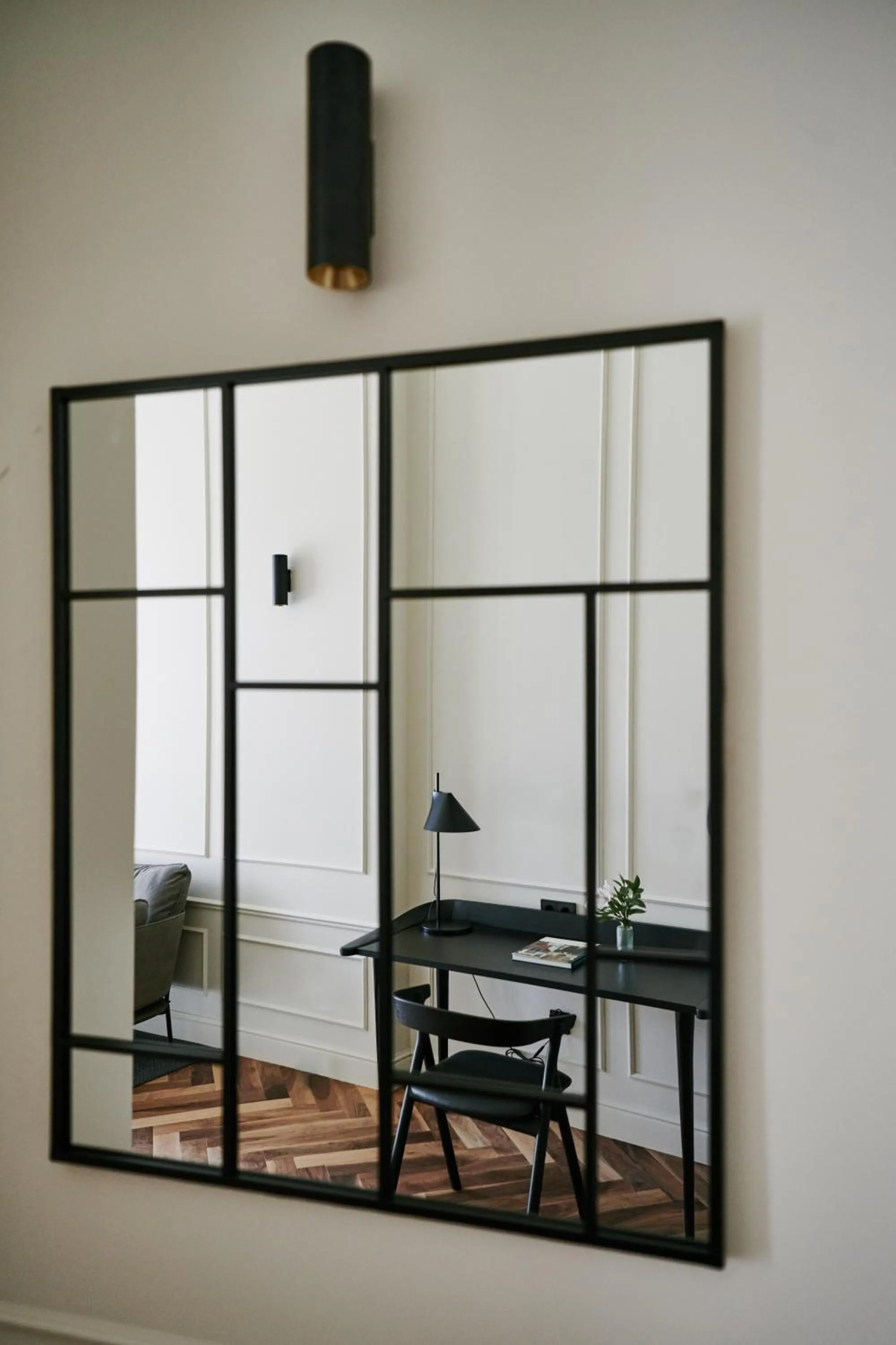 Photo of the whole room in Mercer Plaza Sevilla 5 GL