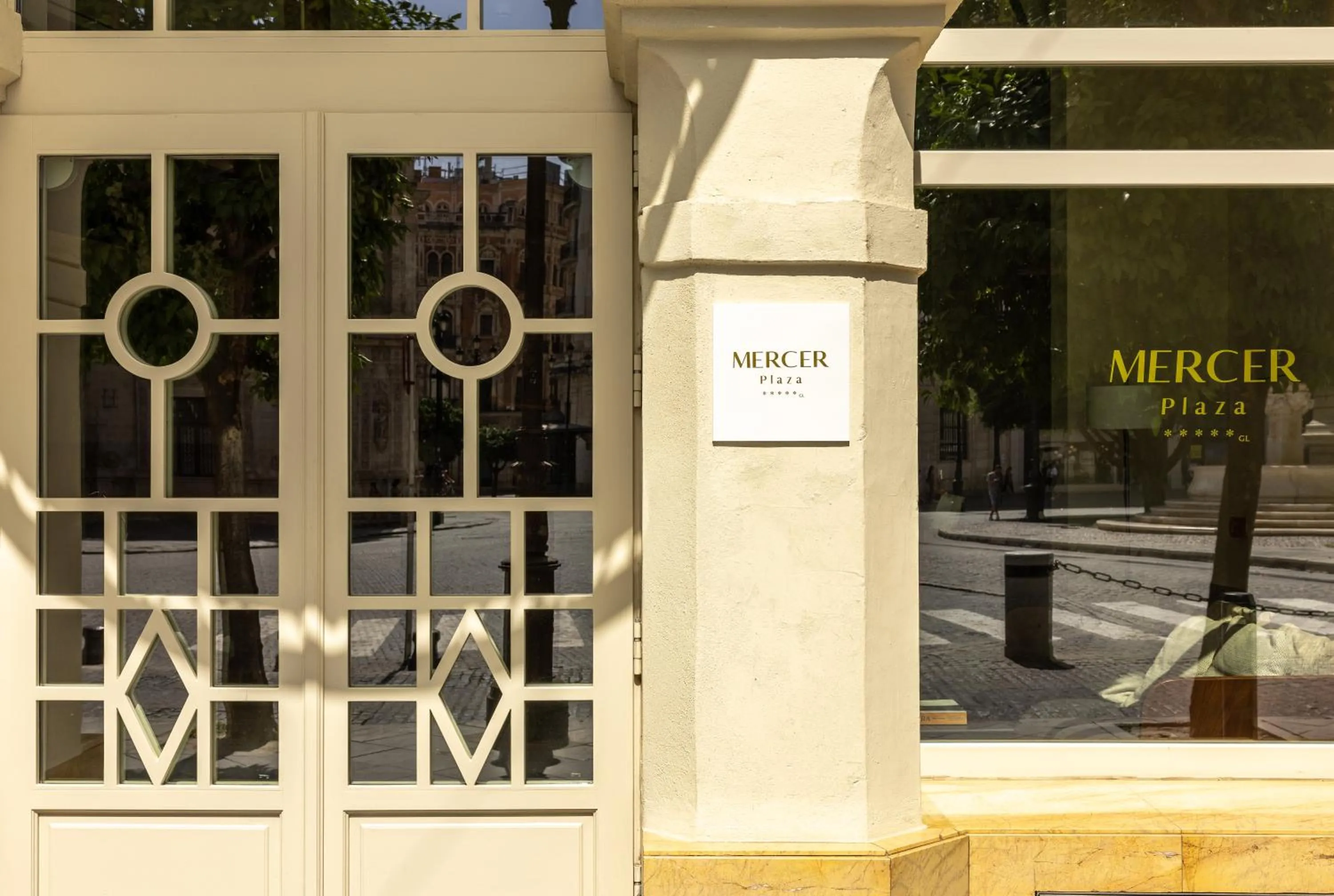 Property building in Mercer Plaza Sevilla 5 GL