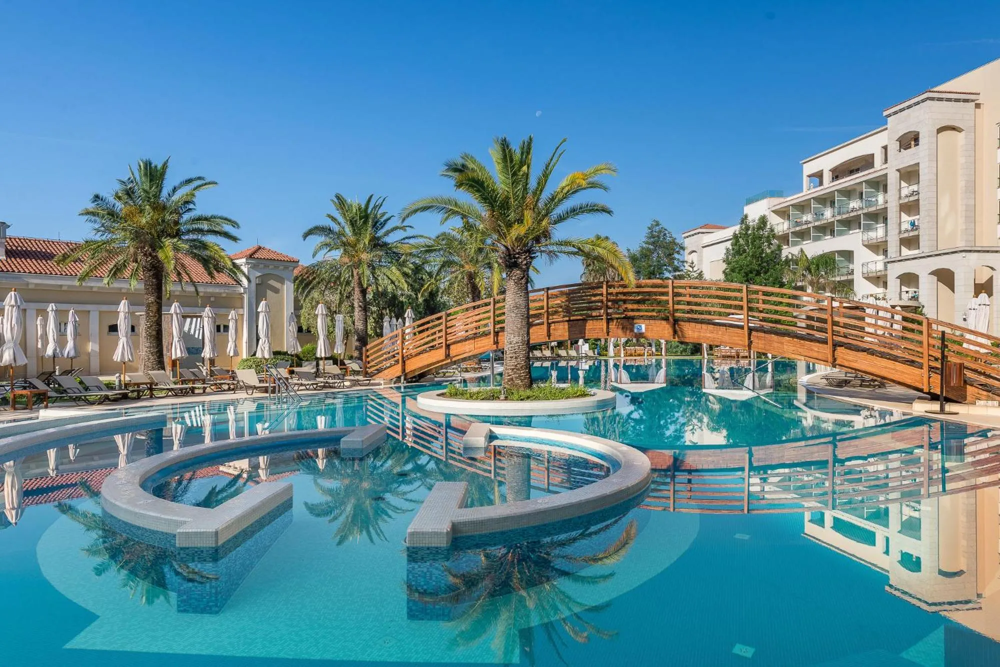 Property building in Splendid Conference & Spa Resort