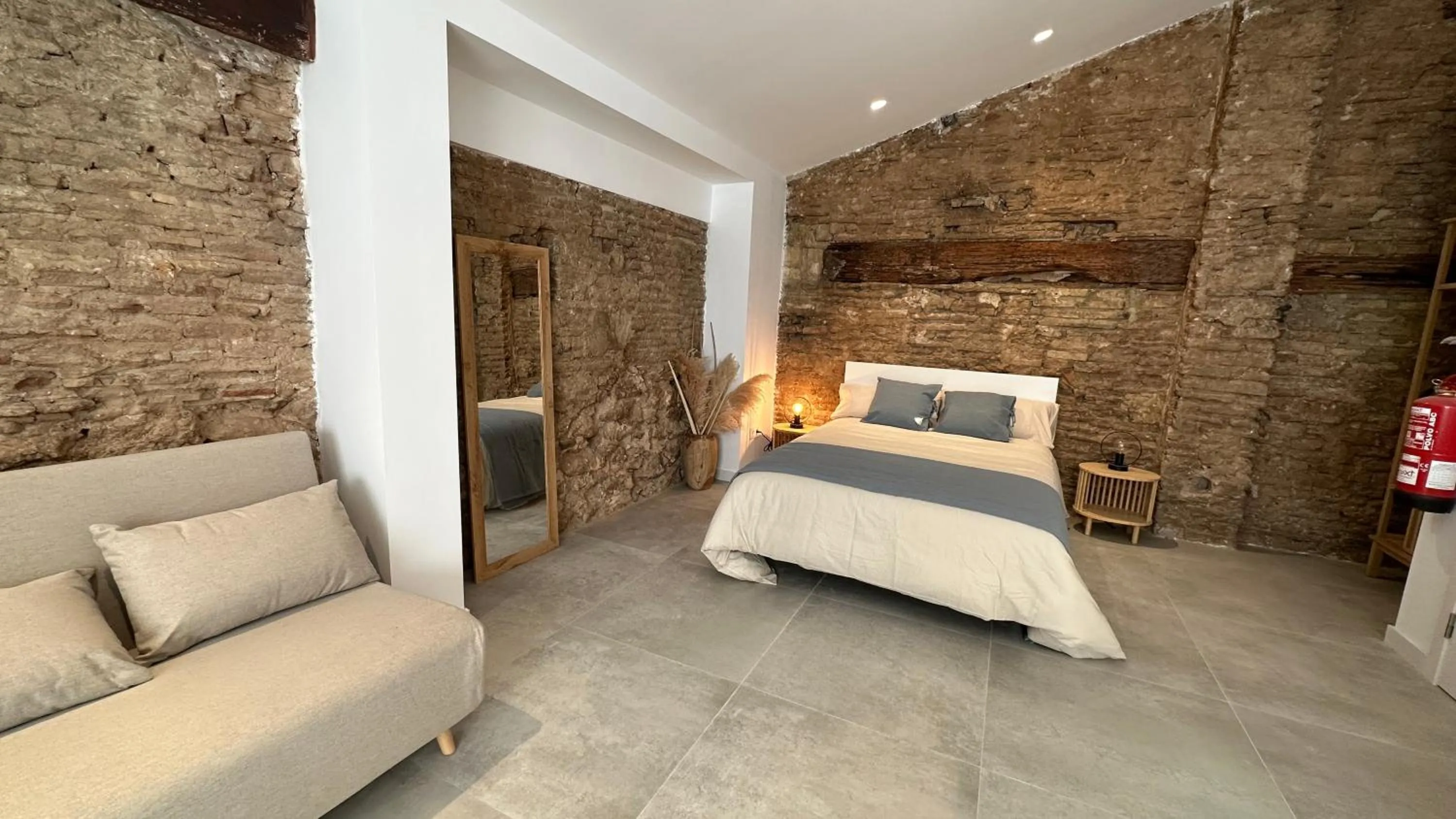 Photo of the whole room in ART HOMES LAVADERO