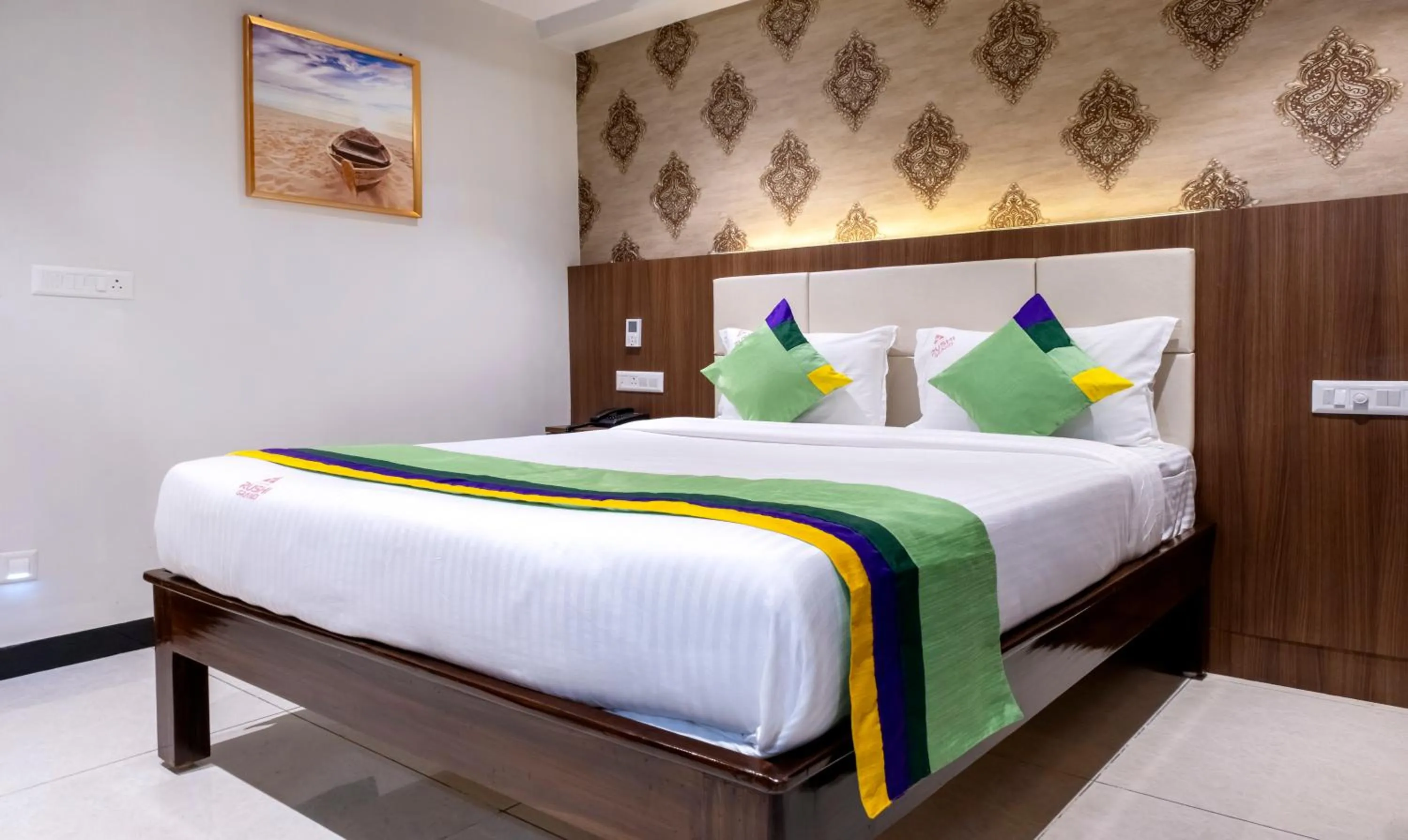 Bedroom, Bed in Treebo Rushi Grand