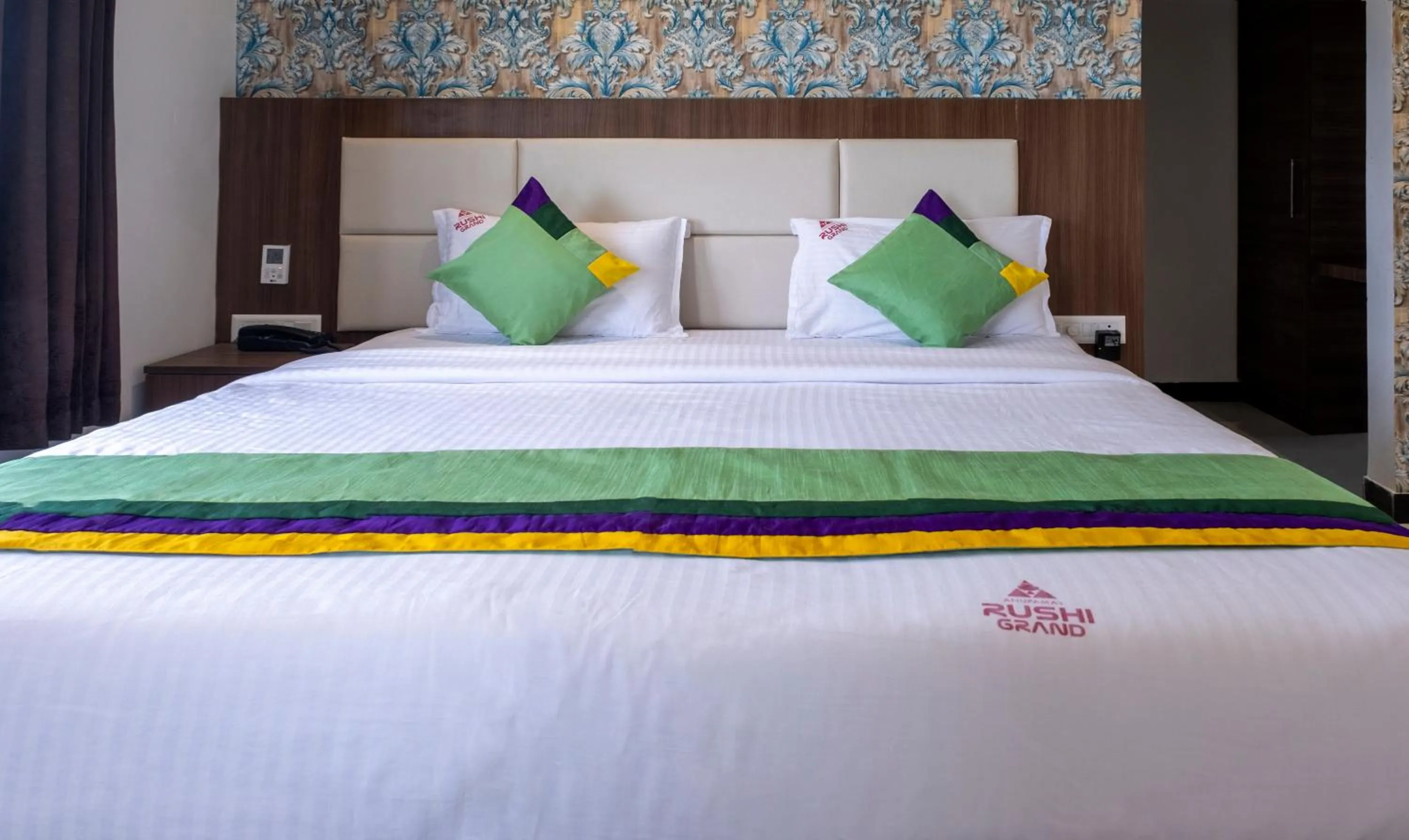 Bedroom, Bed in Treebo Rushi Grand