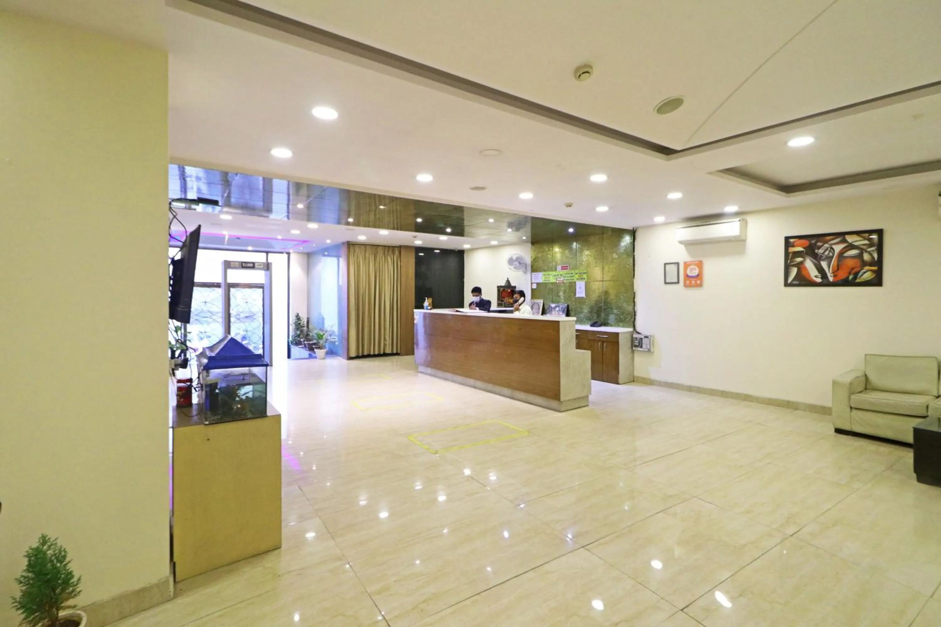 Lobby or reception in Hotel D'Capitol - Delhi Airport