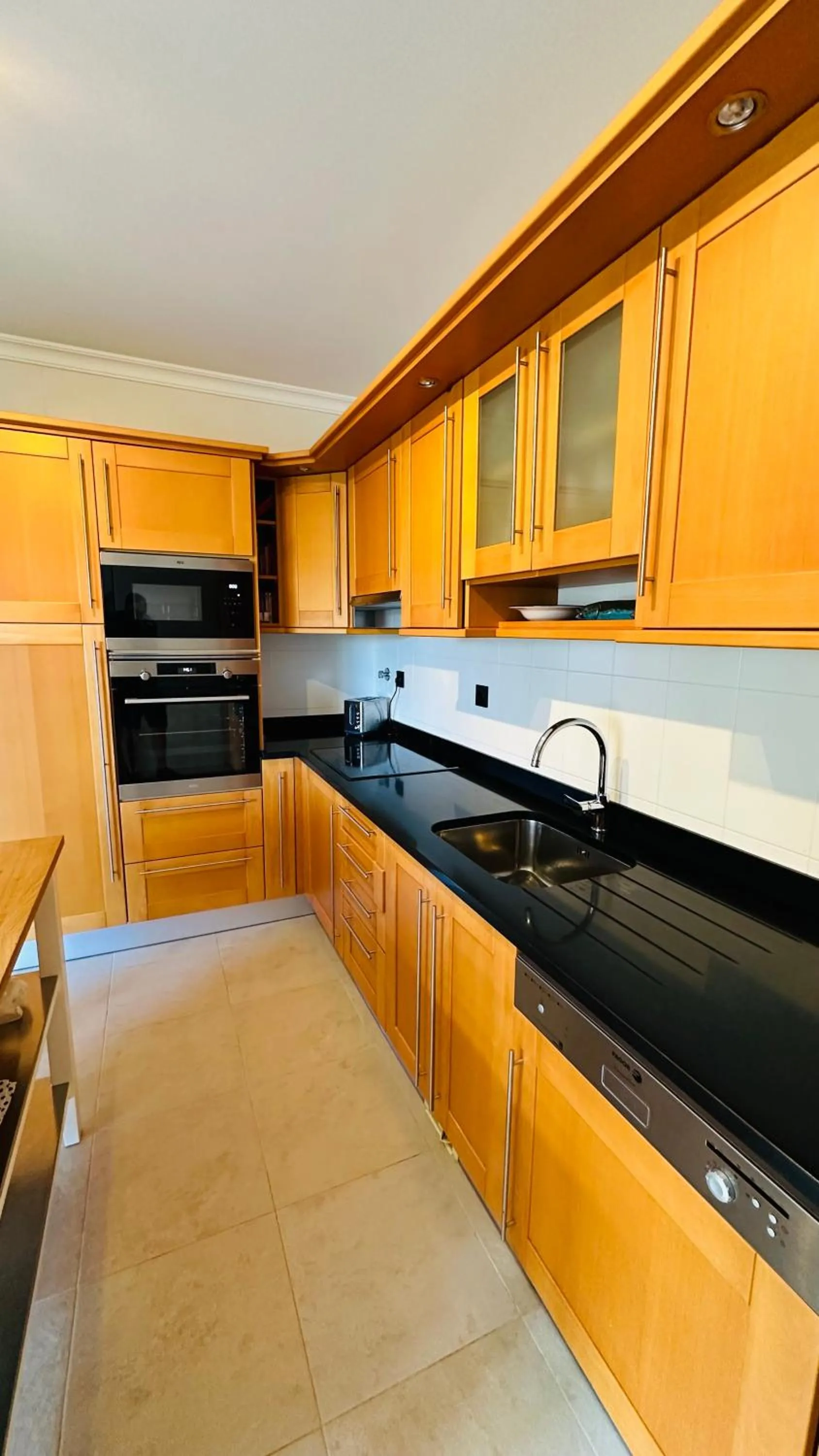 Amazing 2 Bedroom Apartment near beach with pool