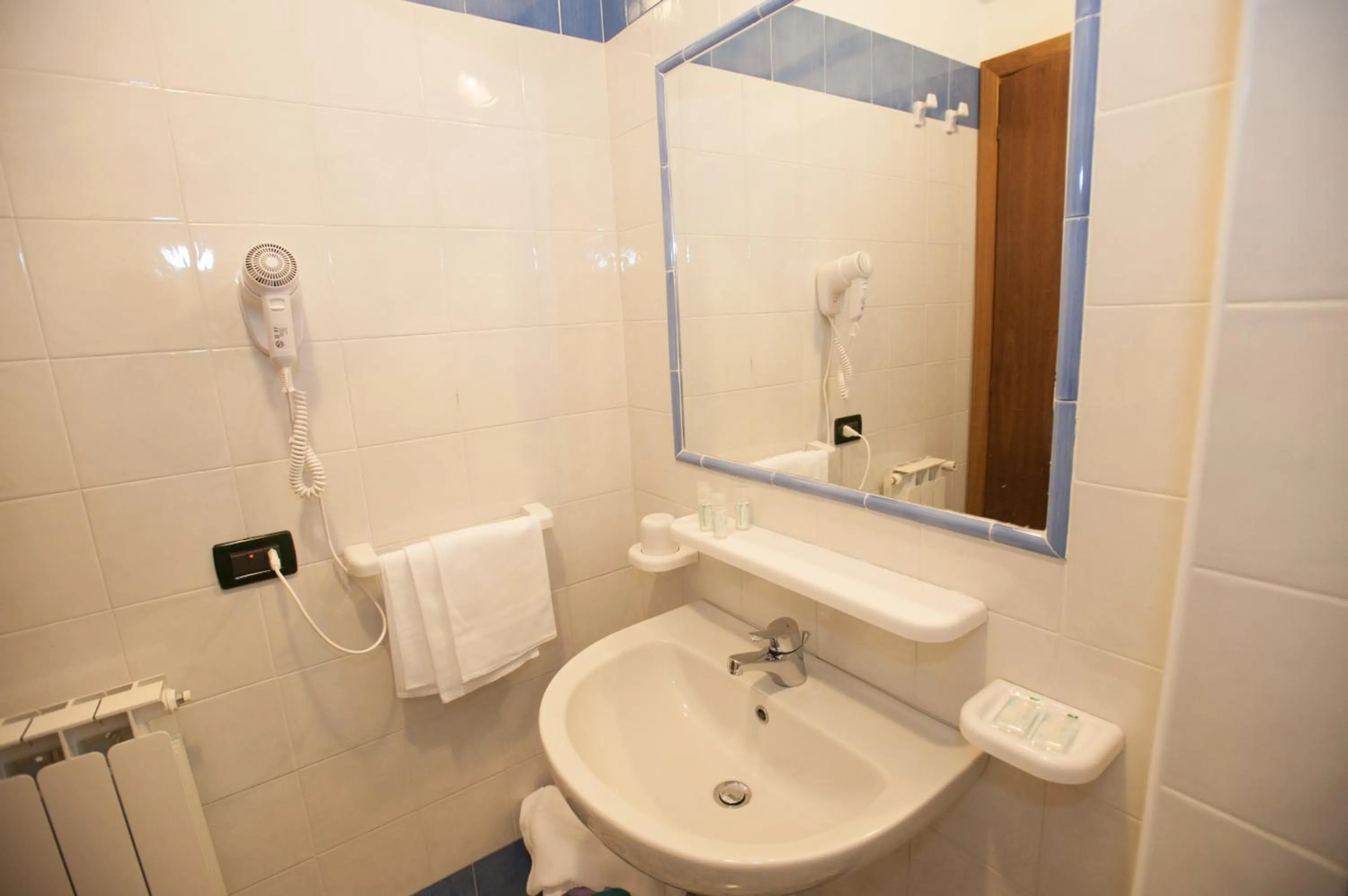 Bathroom in Hotel Villa Sirena - Thermae & SPA