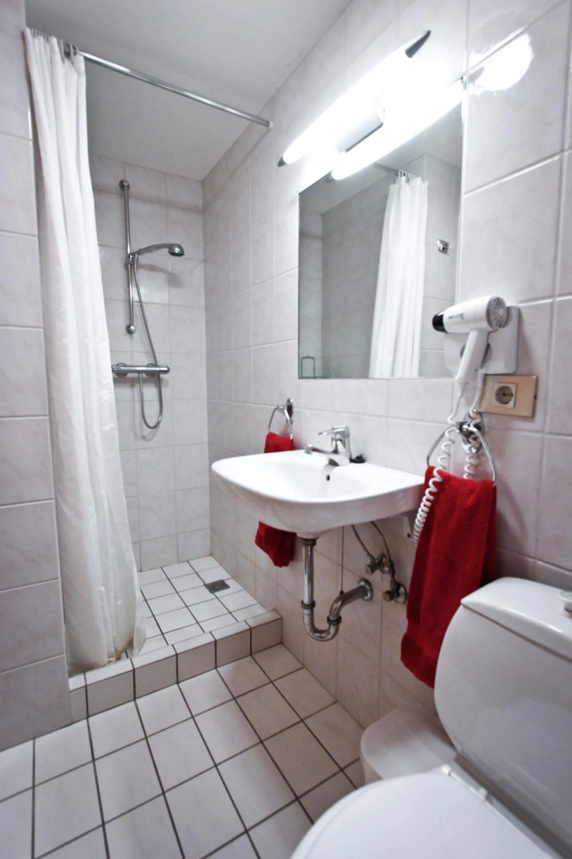 Bathroom in Hotel Orkin