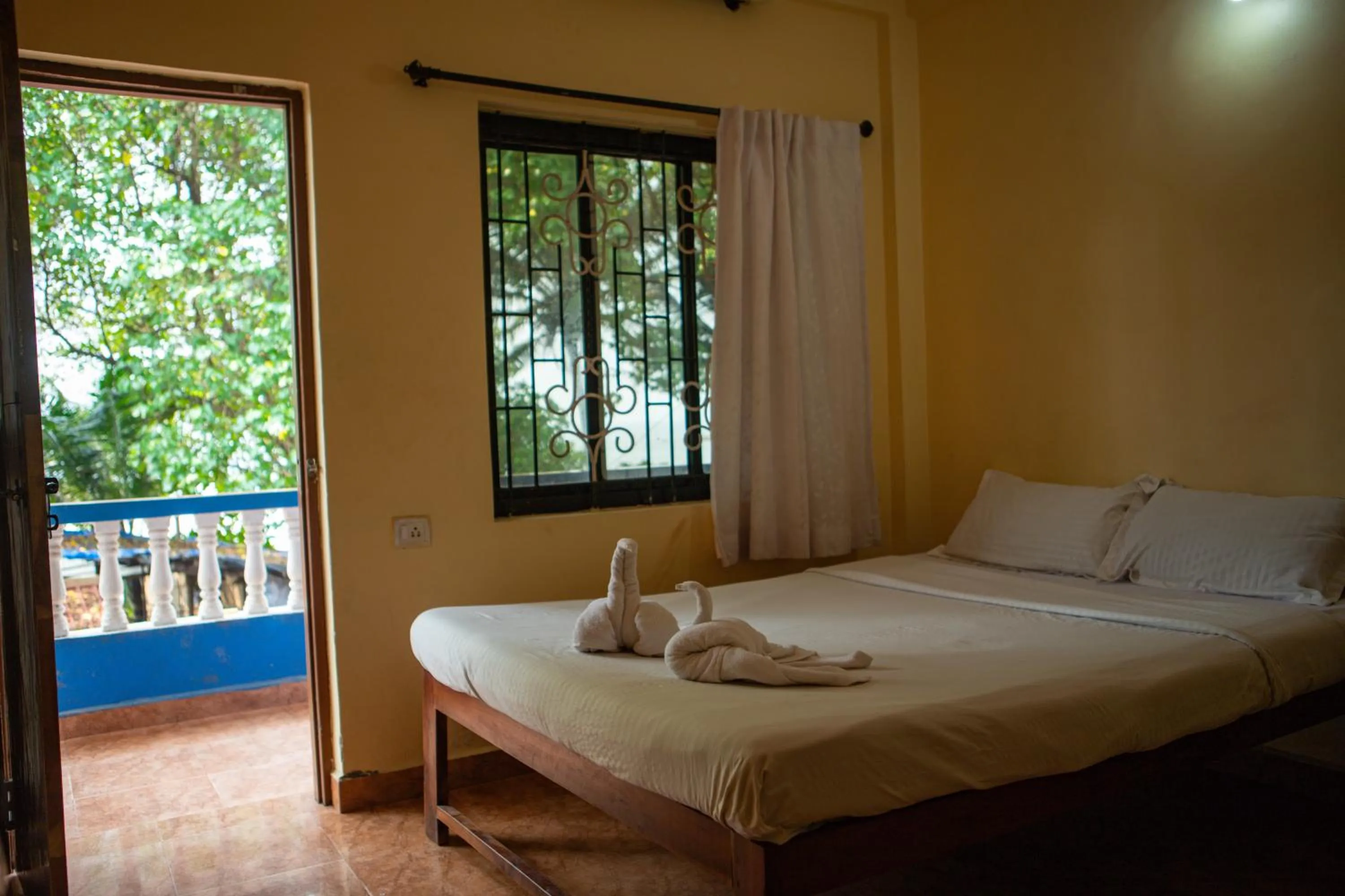 Bed in 12 Monks - Beachfront Hostel