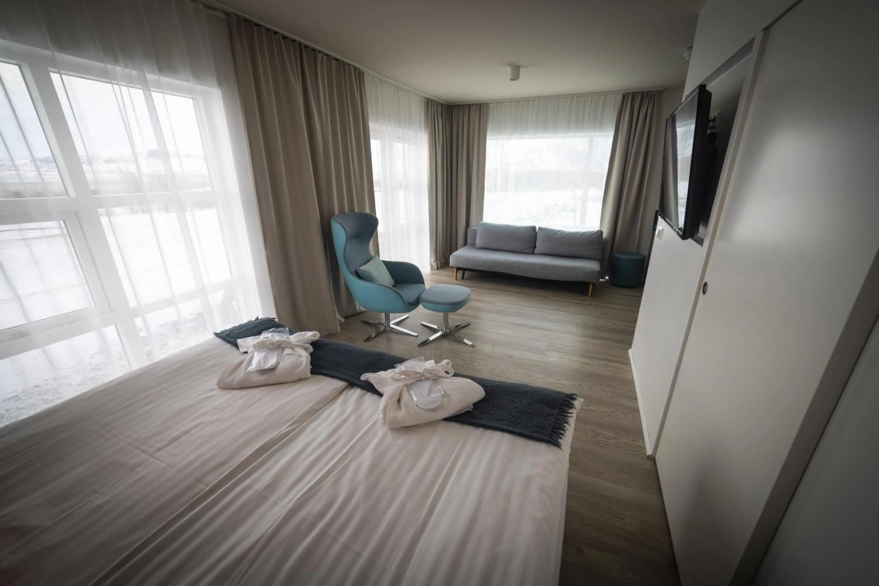 Seating area, Bed in Hotel Hamar