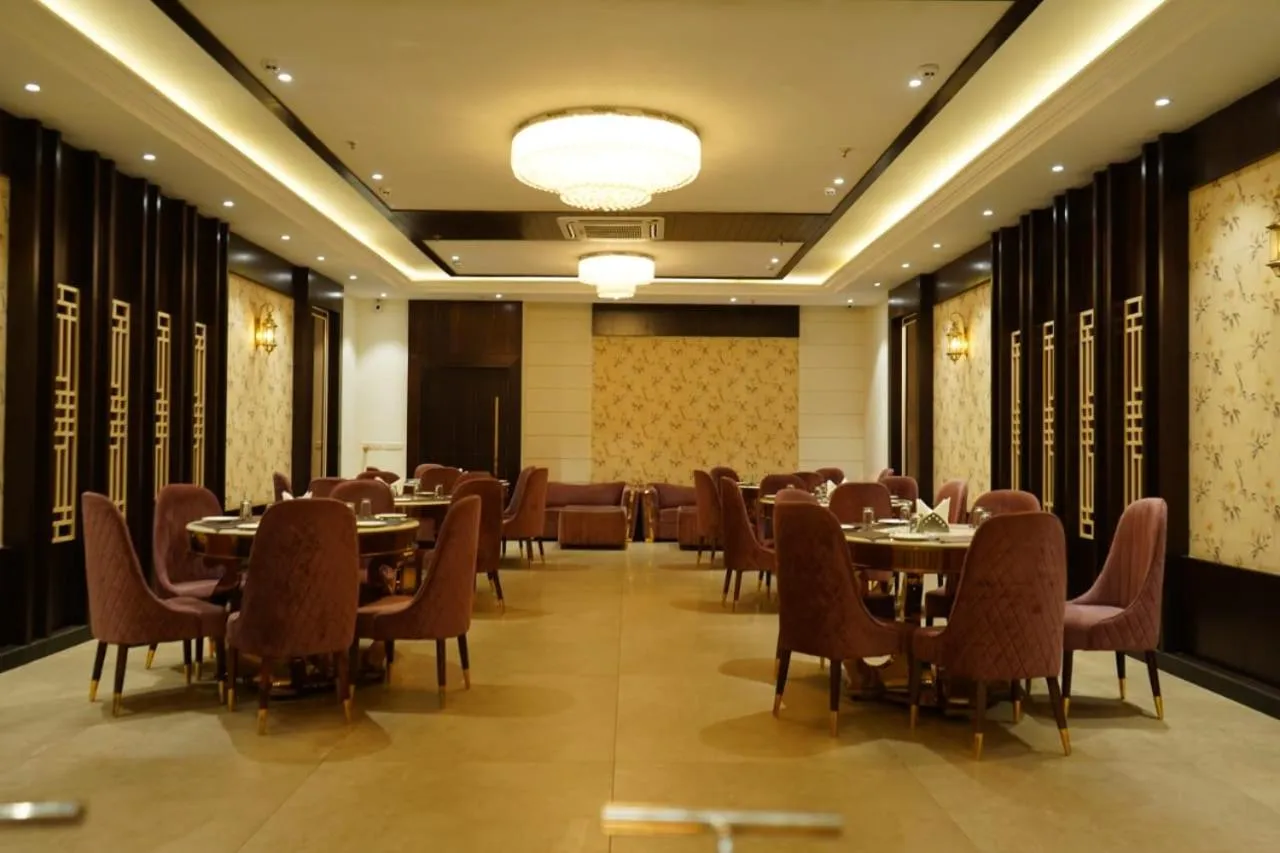 HOTEL DHAROHAR