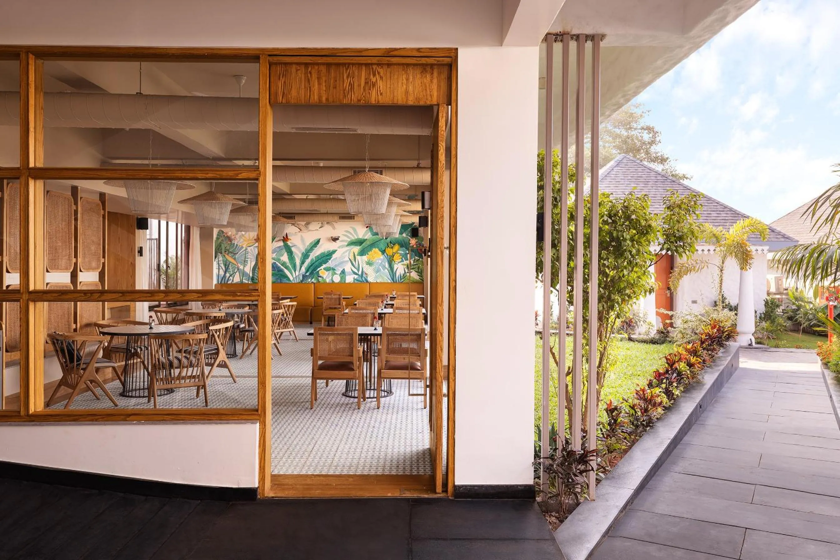 Restaurant/places to eat in Storii By ITC Hotels Moira Riviera