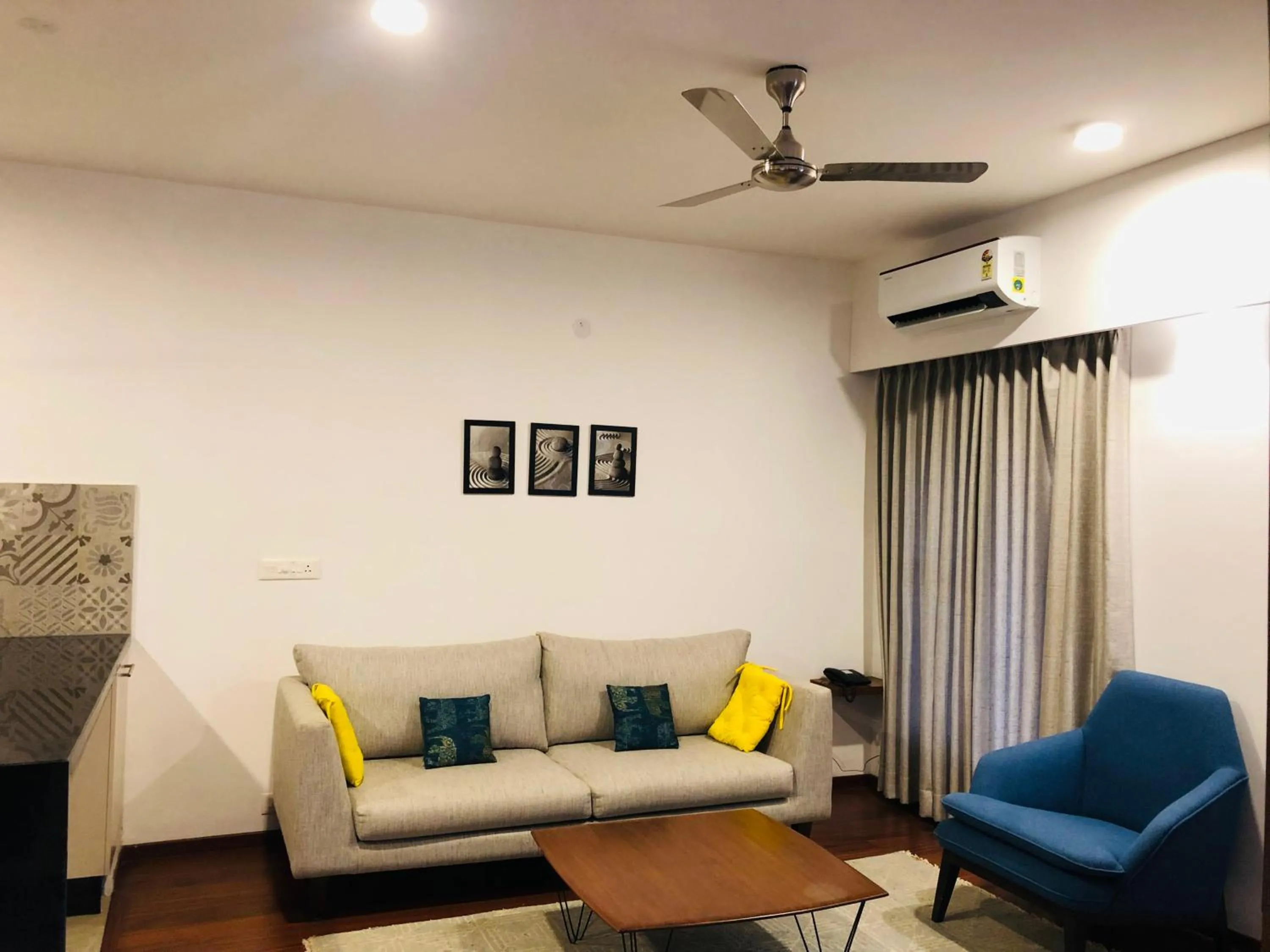 Living room in Clovergreens