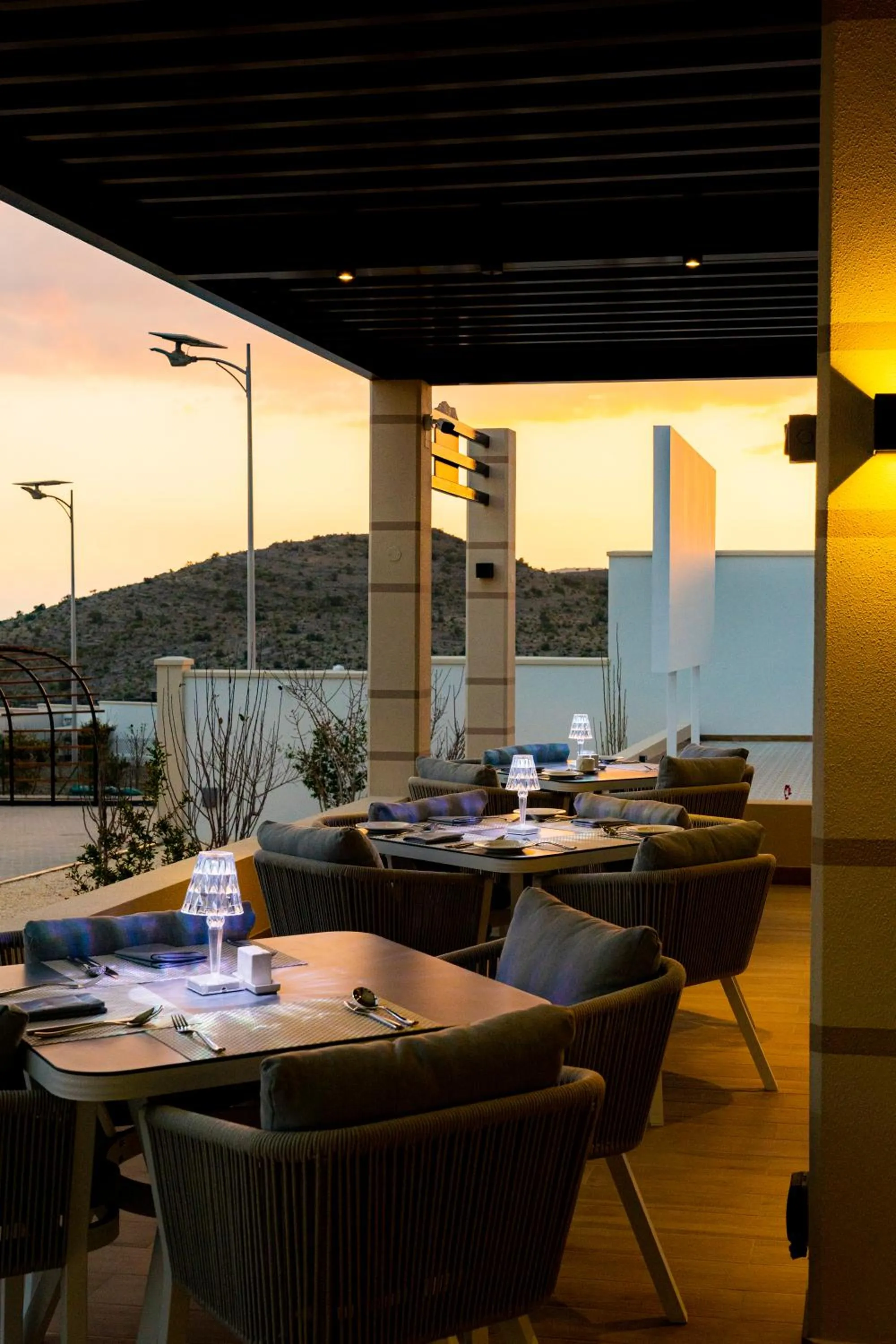 Restaurant/places to eat in Damask Resort