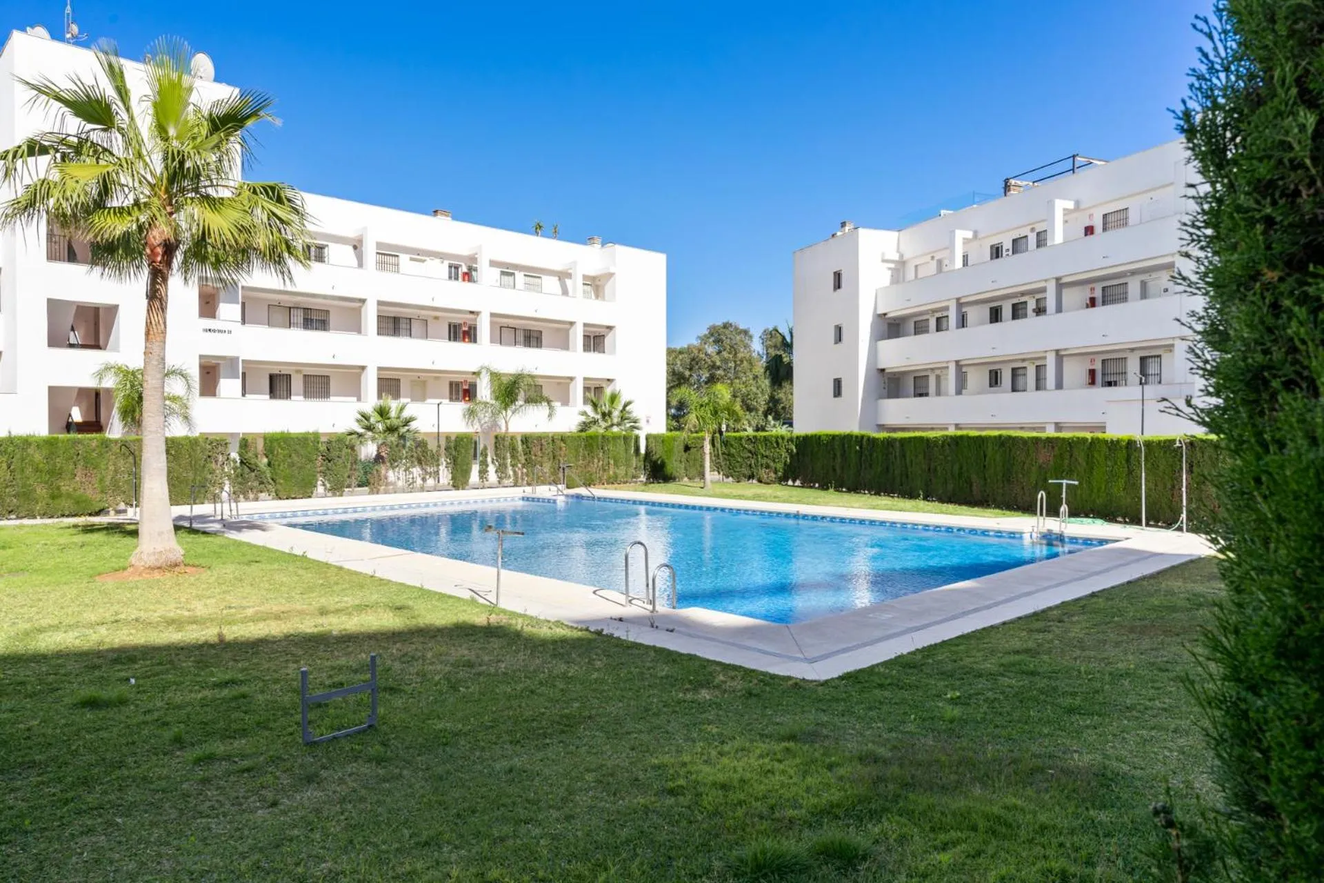 Terrace Penthouse with Pool by Costarentals - Ref 84