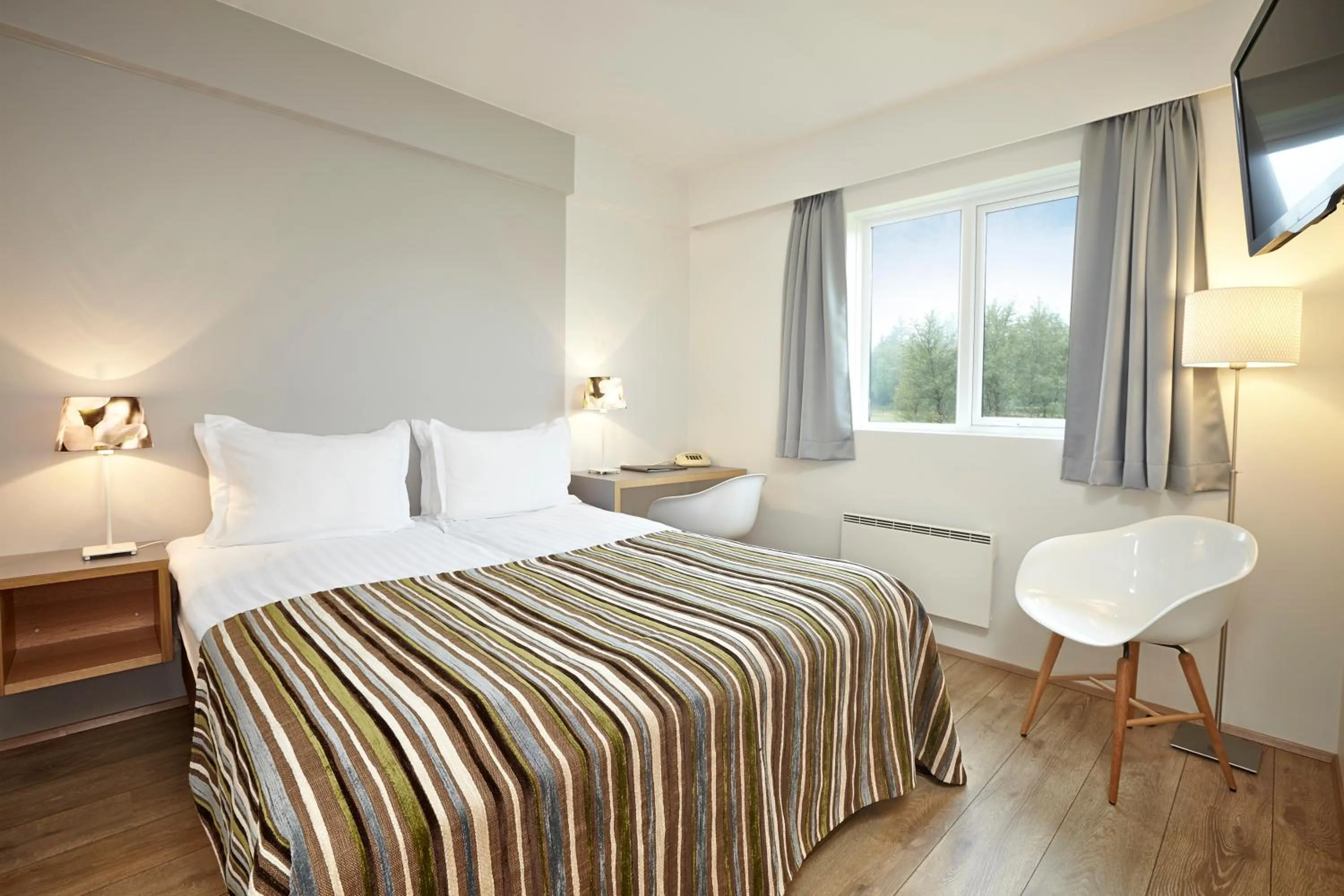 Bedroom, Bed in Hotel Klaustur