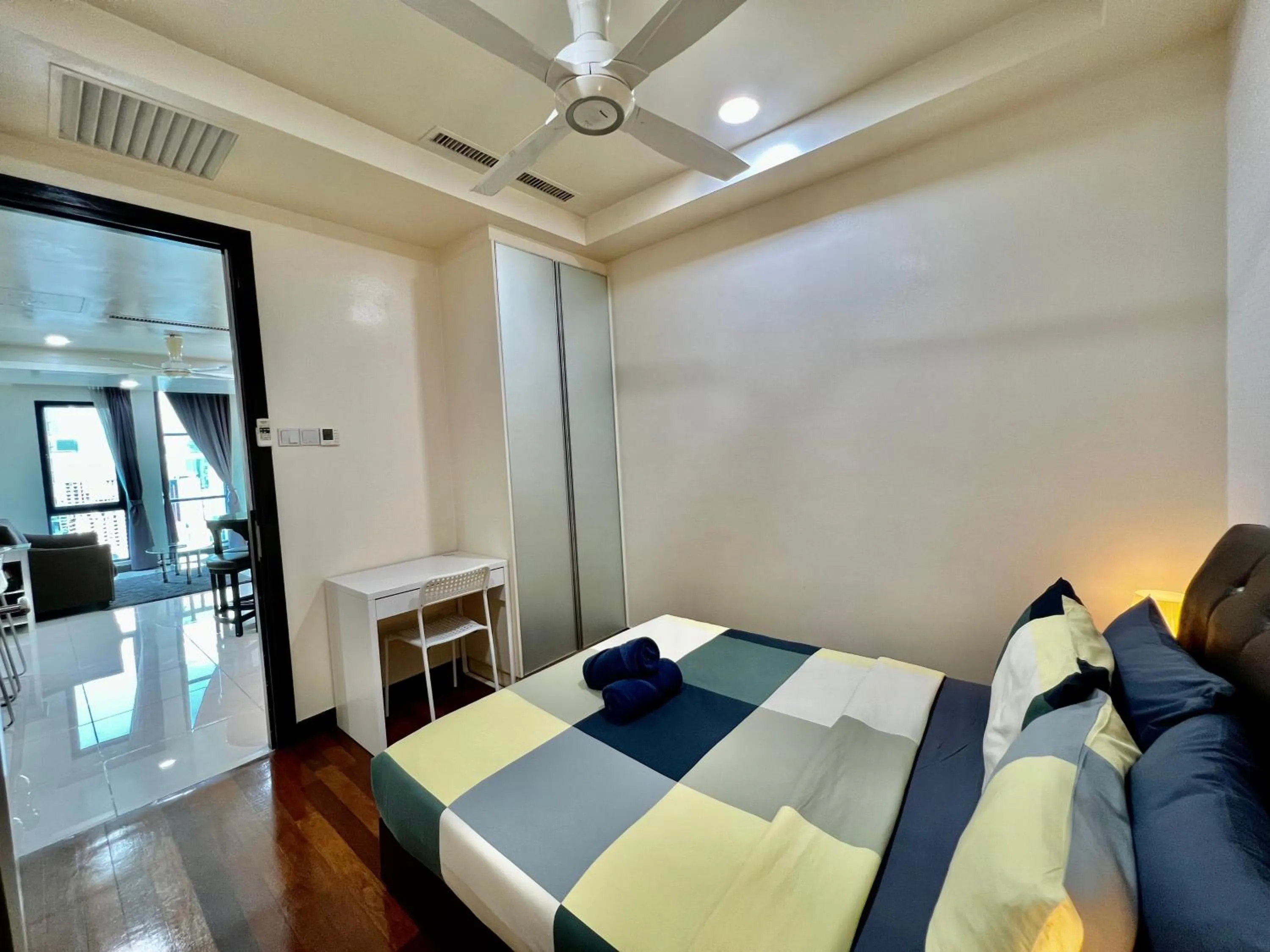 Bed in Casa Residency Service Apartment