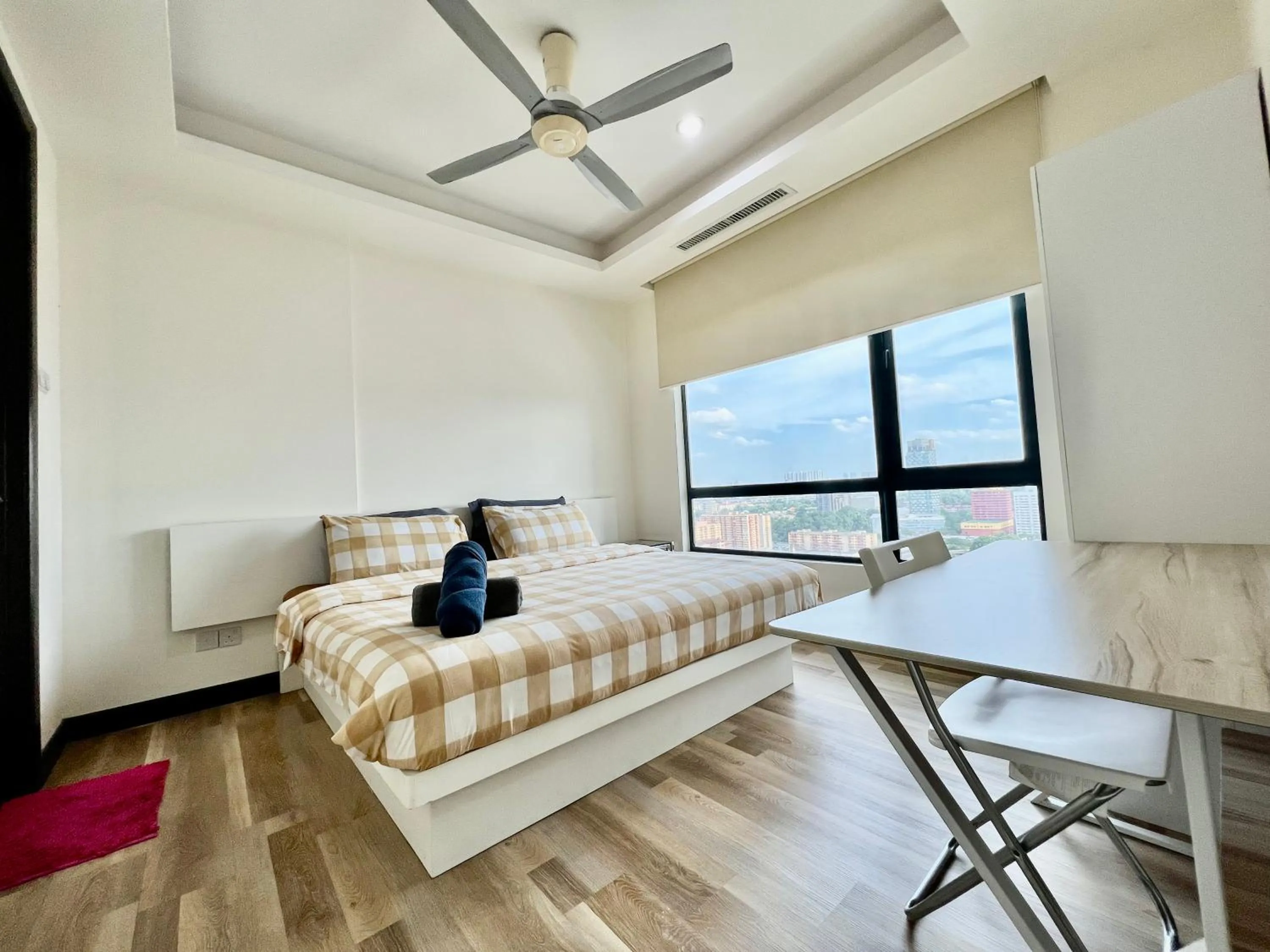 Bed in Casa Residency Service Apartment