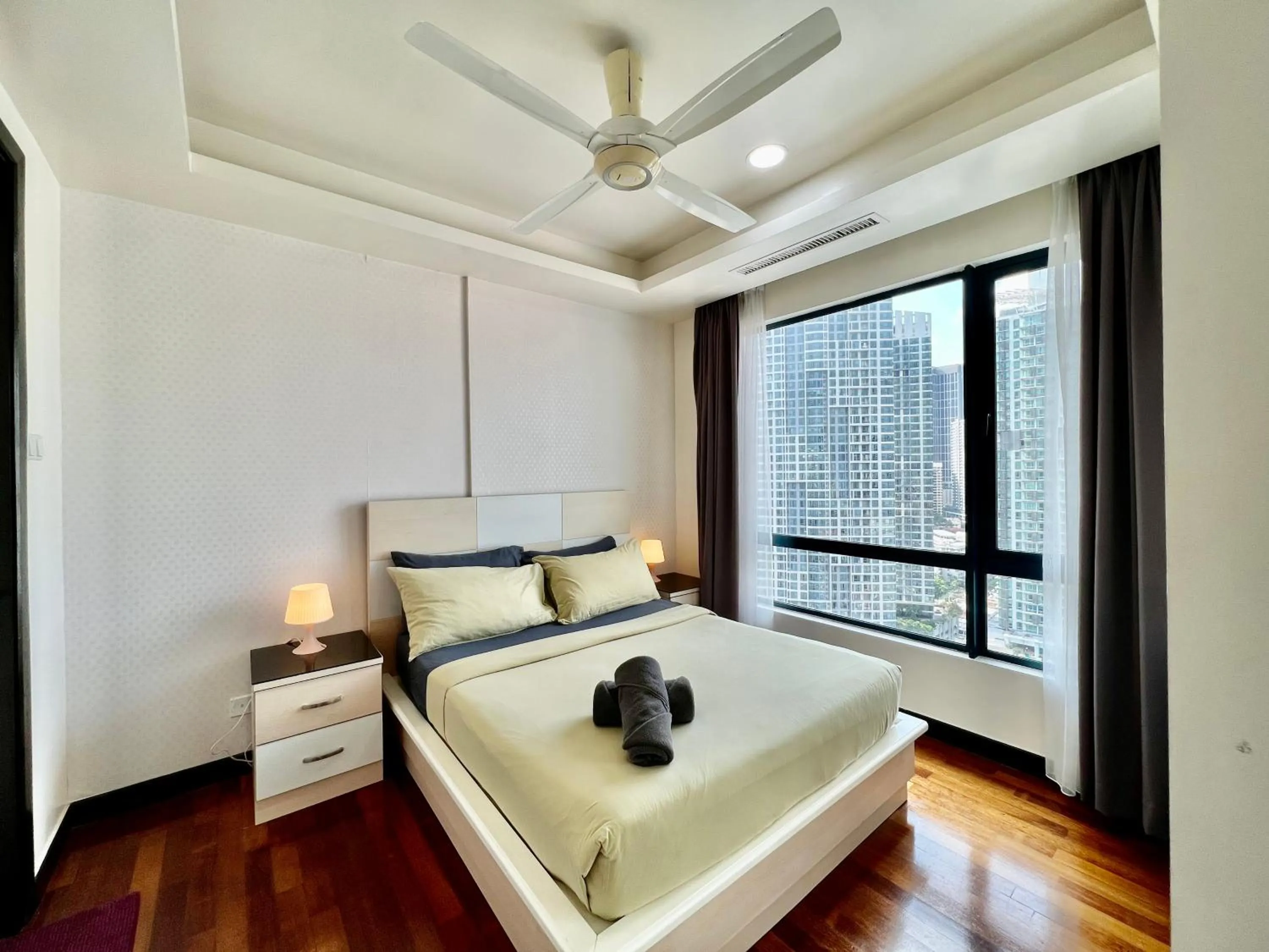 Bed in Casa Residency Service Apartment