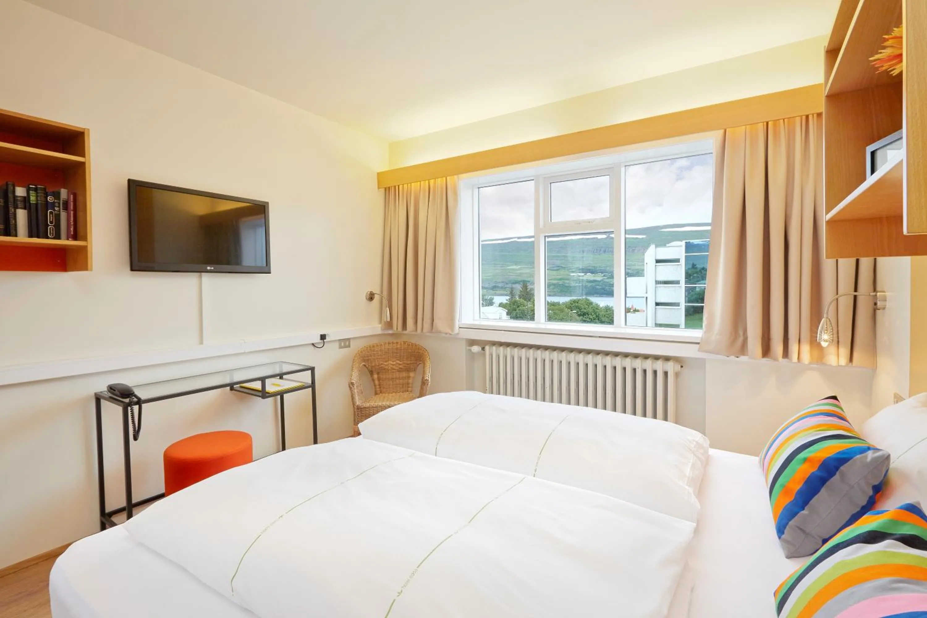 Photo of the whole room, Bed in Hotel Edda Akureyri