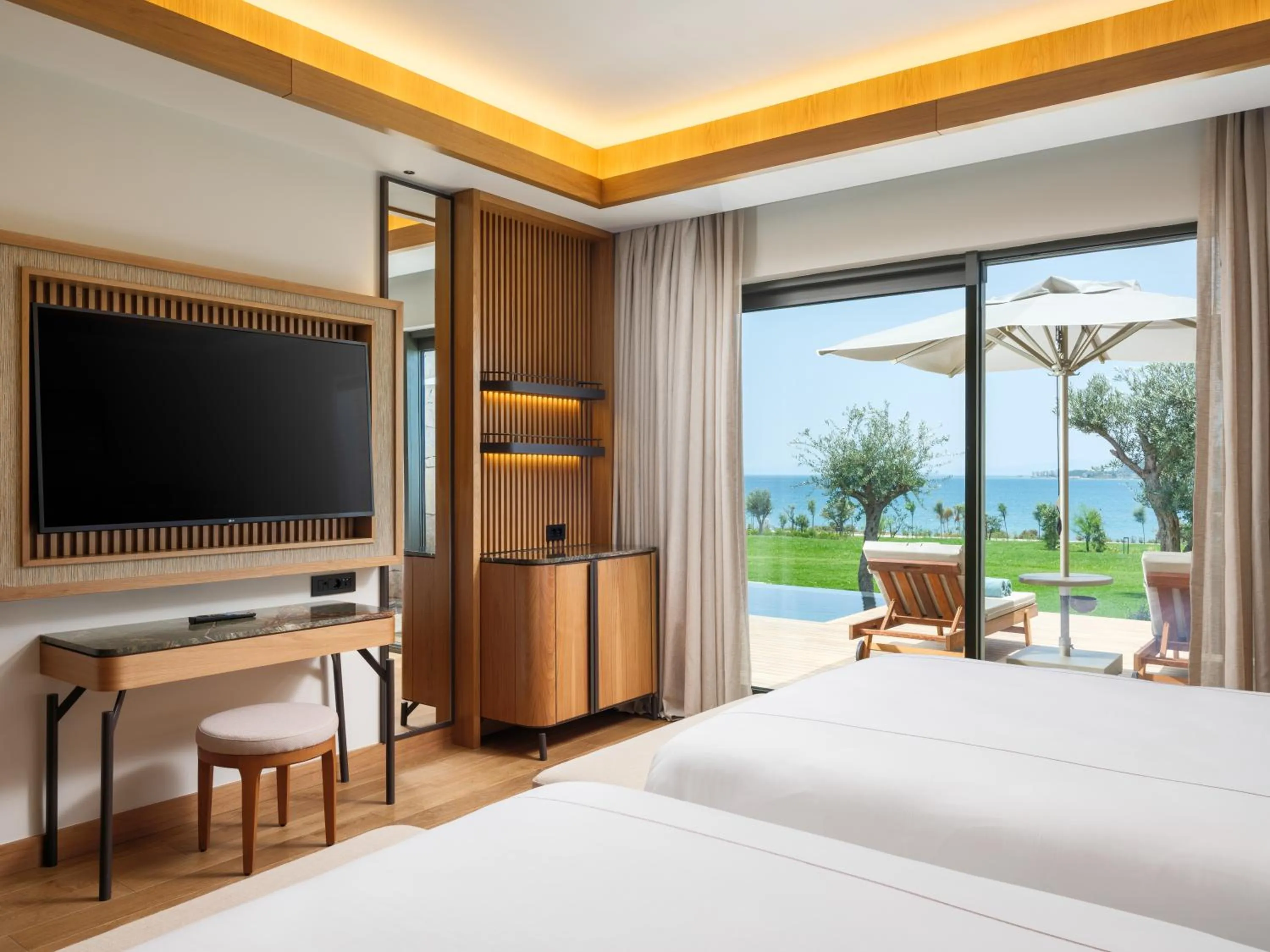 Bed in Anda Barut Collection - Ultra All Inclusive