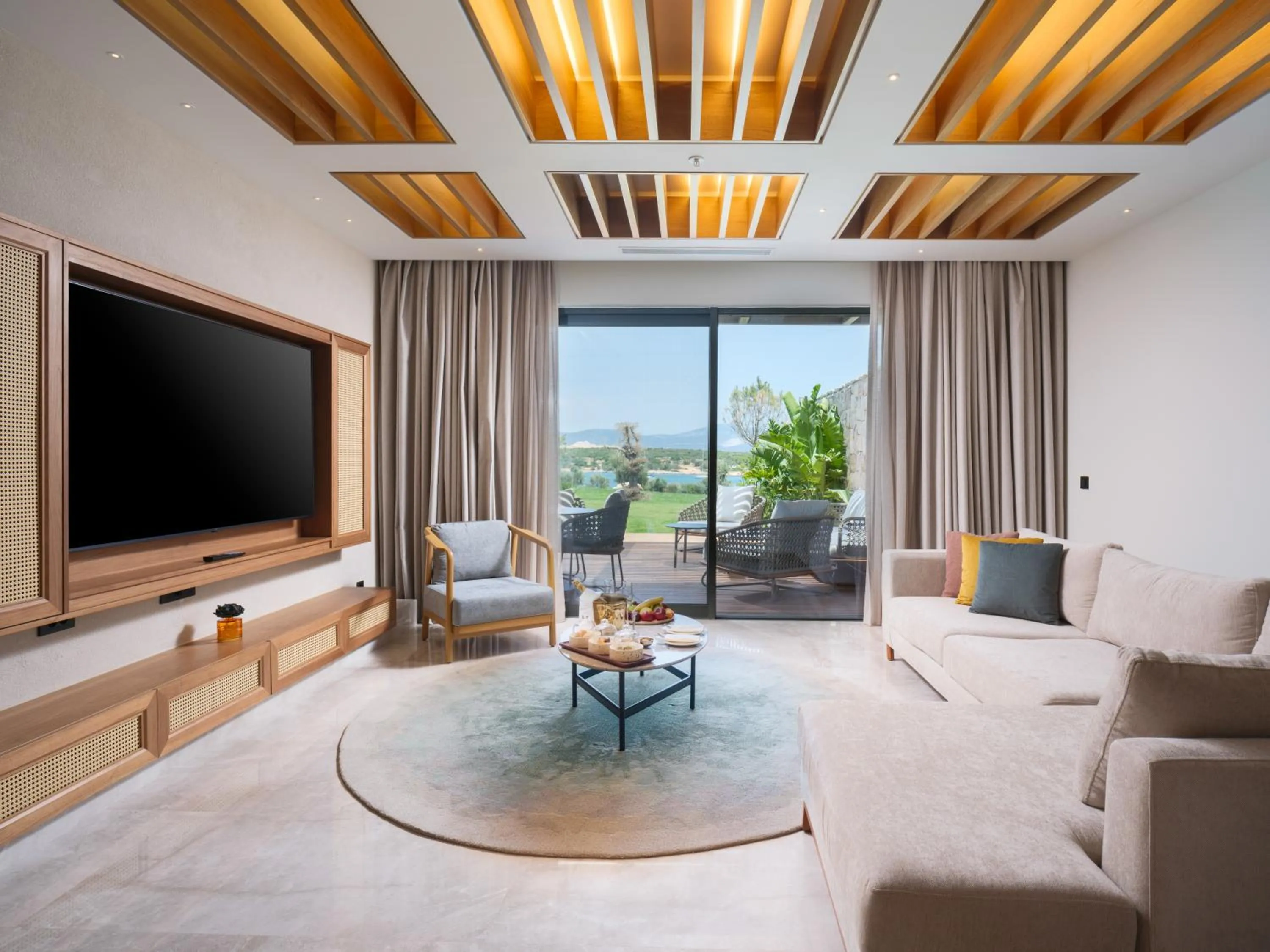 TV and multimedia in Anda Barut Collection - Ultra All Inclusive