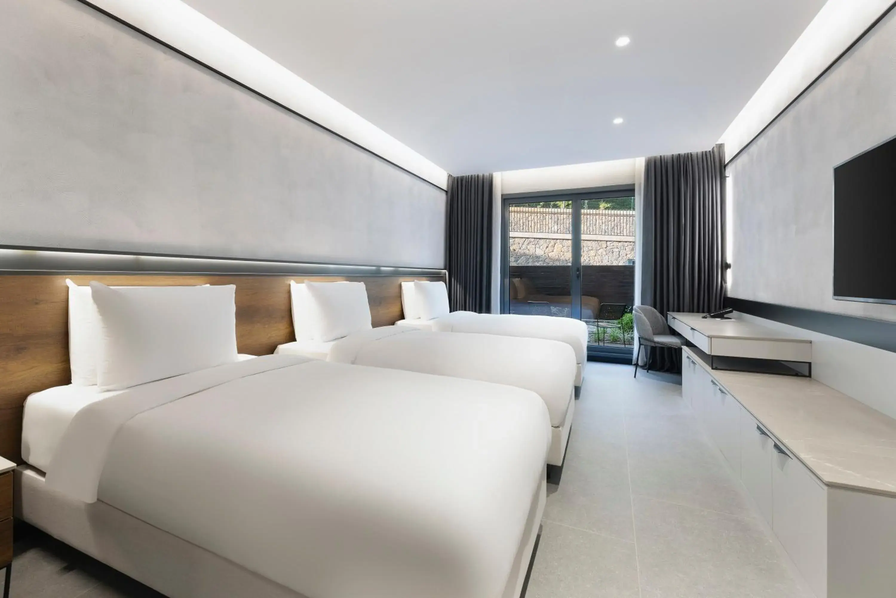 Deluxe Triple Room in INVENTIST Hotel Sports Academy Istanbul Deluxe Triple Room in INVENTIST Hotel Sports Academy Istanbul