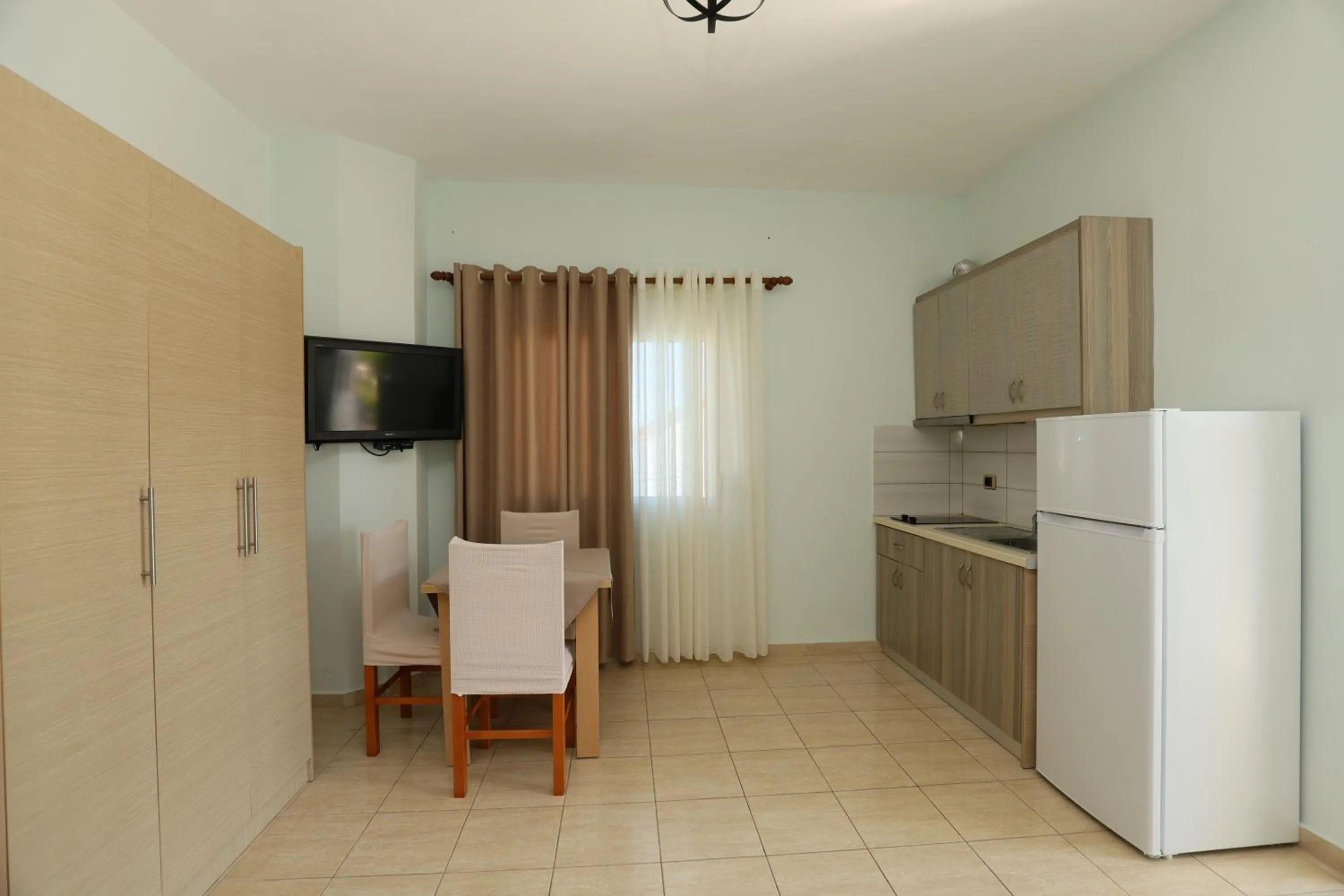 pet friendly in Michelle Apartments