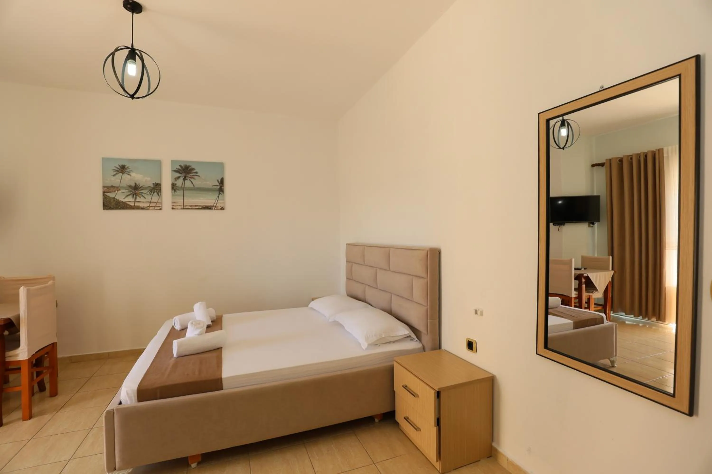 TV and multimedia, Bed in Michelle Apartments