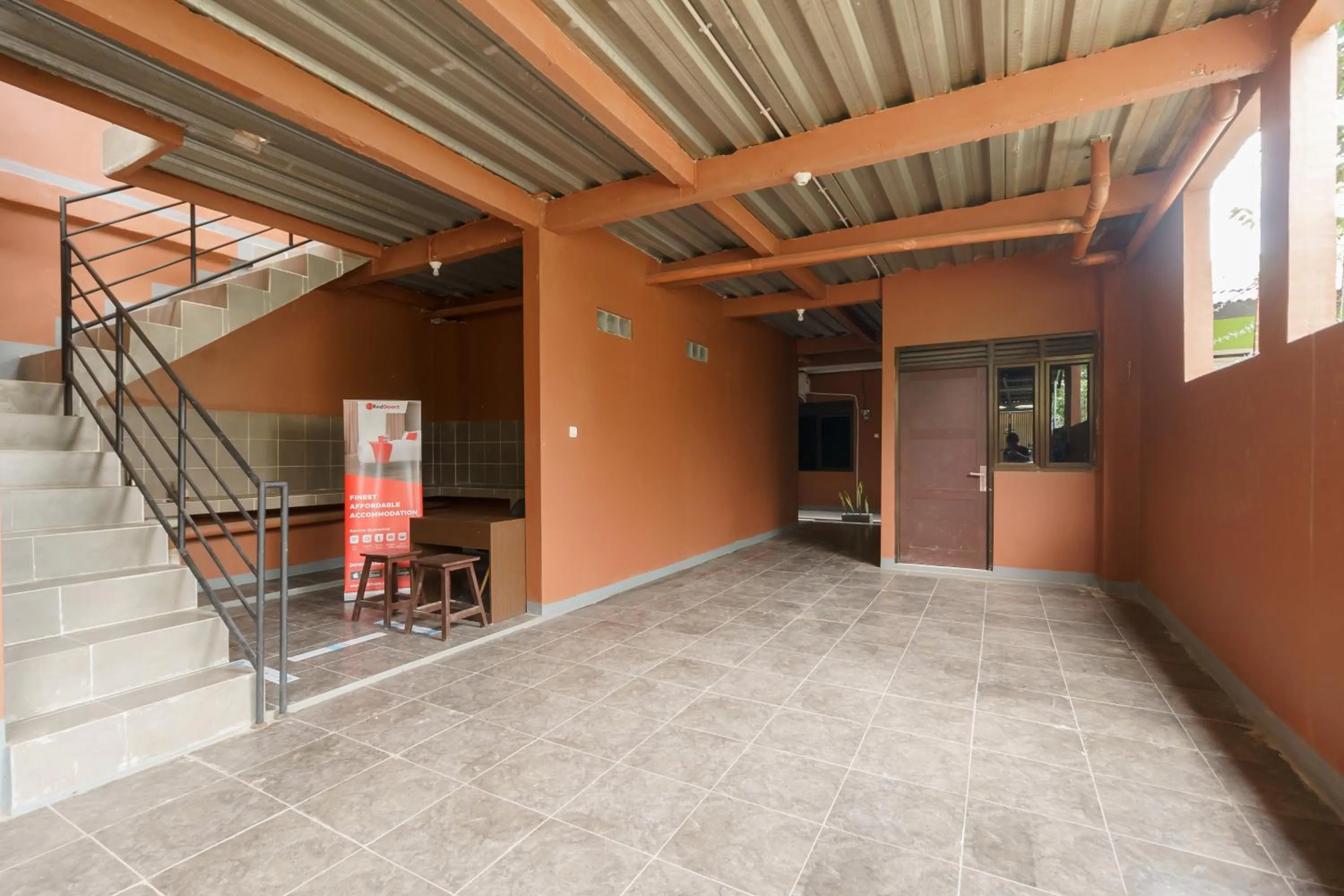 Property building in RedDoorz Syariah near Siloam Hospitals Bulak Kapal