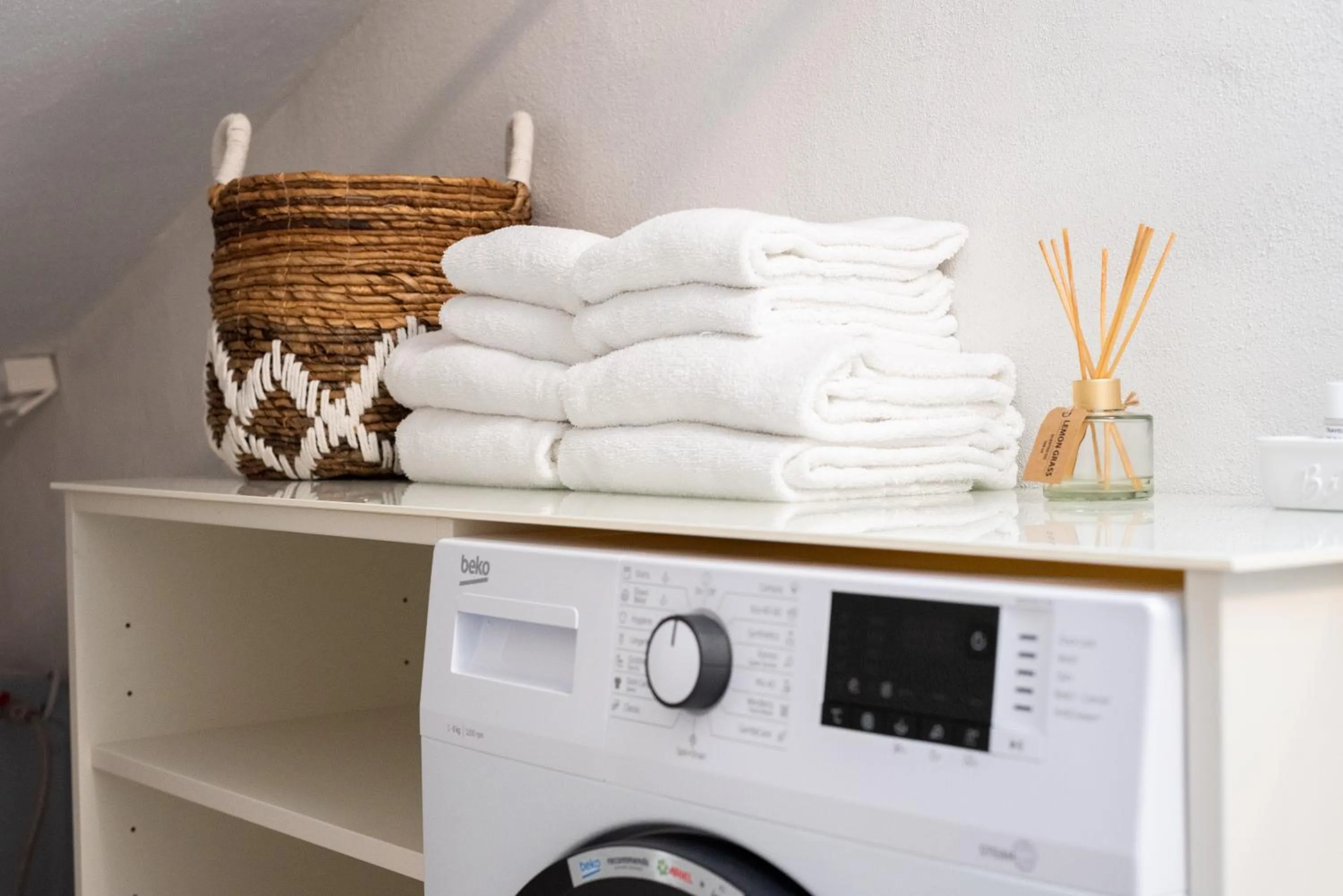 towels in Selamare Apartment by Locap Group