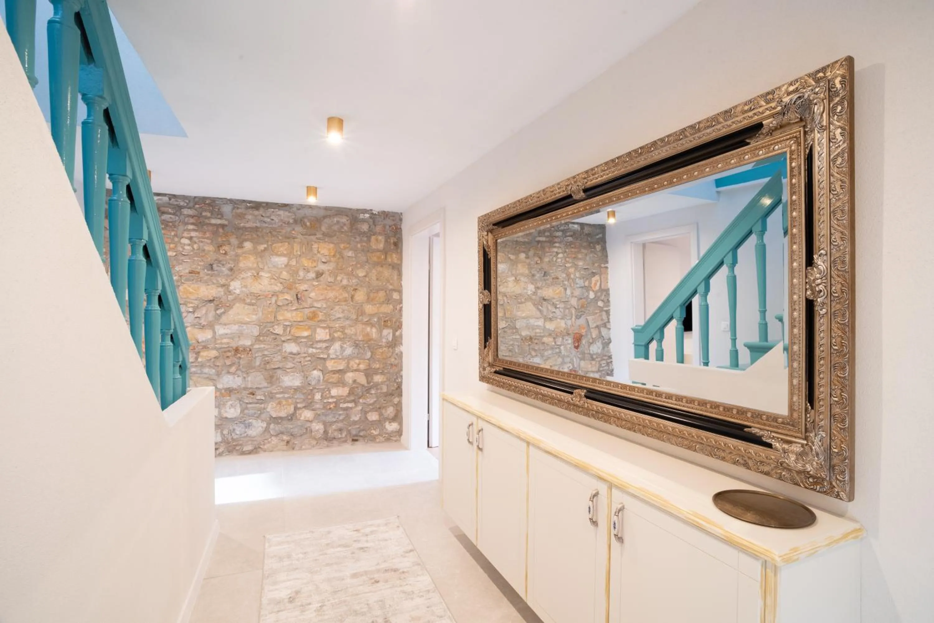Facade/entrance in Selamare Apartment by Locap Group