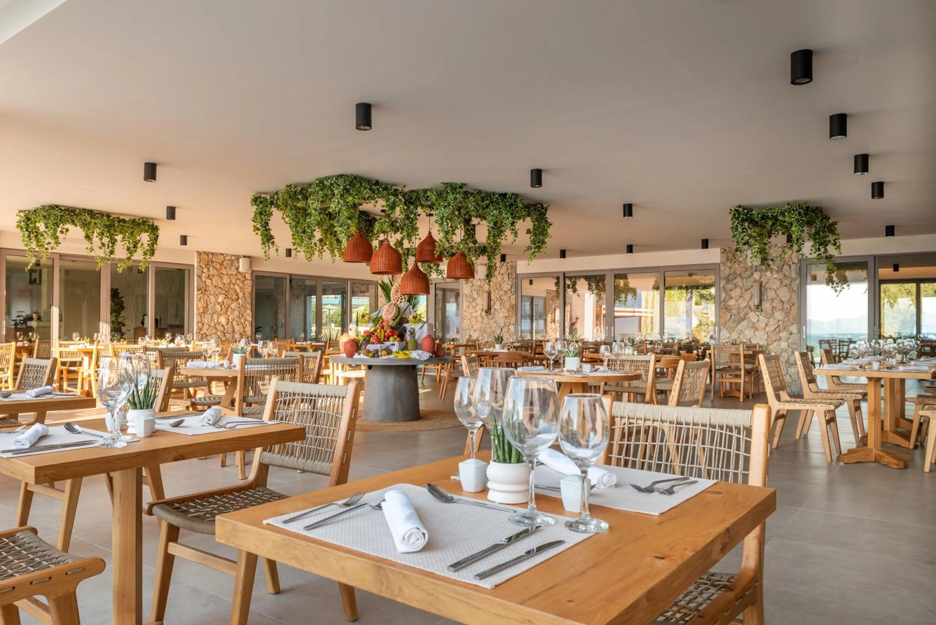 Restaurant/places to eat in Paralos Kyma Dunes Adults Only